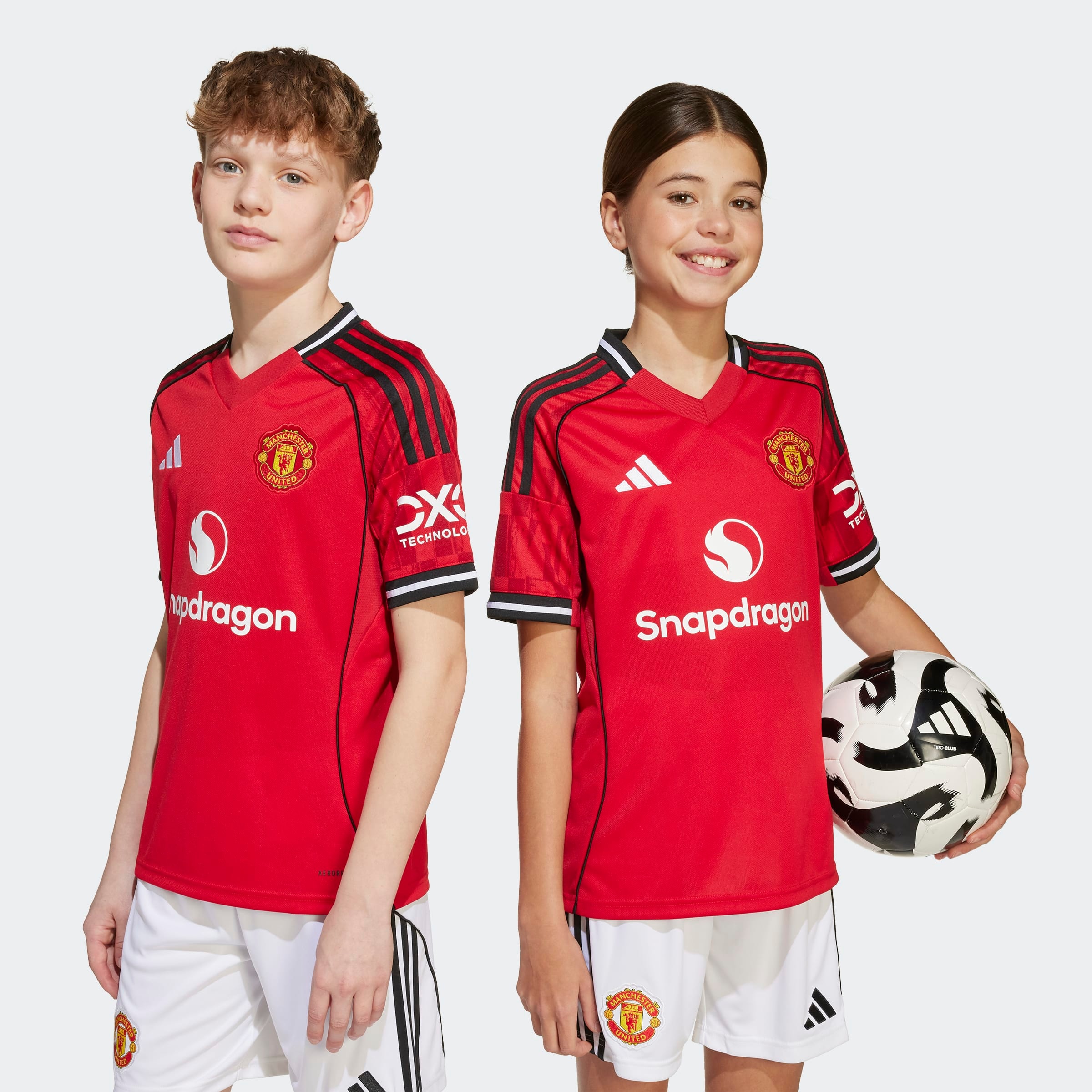 Manchester United Kids 25/26 Home Shirt - Sizes 9-10 / 11-12