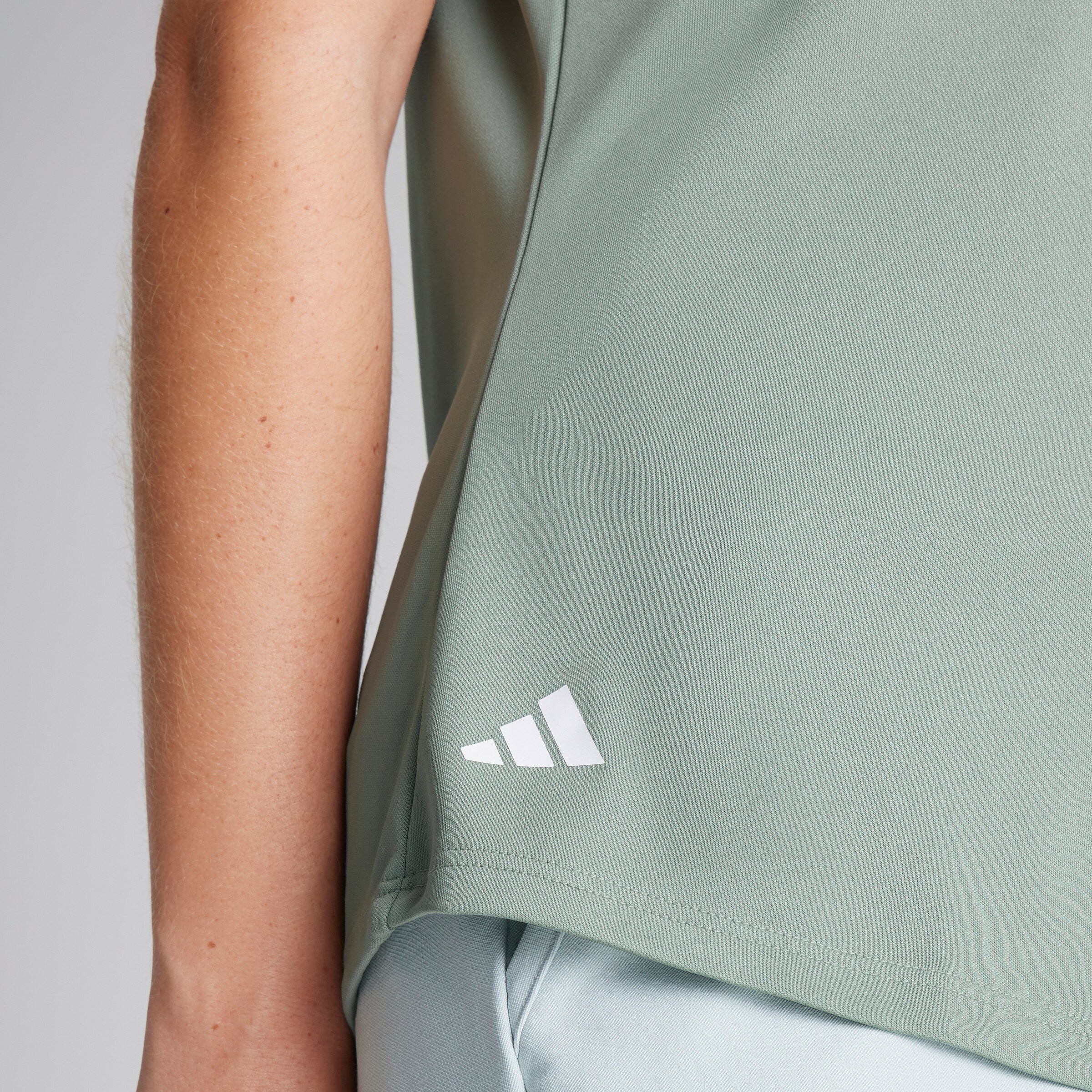 Manchester United x adidas Womens Golf Solid Performance Polo Shirt Green Green Detail [5-5]