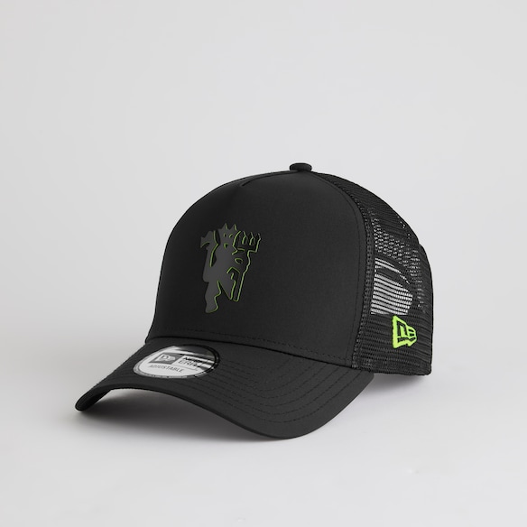 Manchester United x New Era Tonal Devil Trucker Cap Black Black