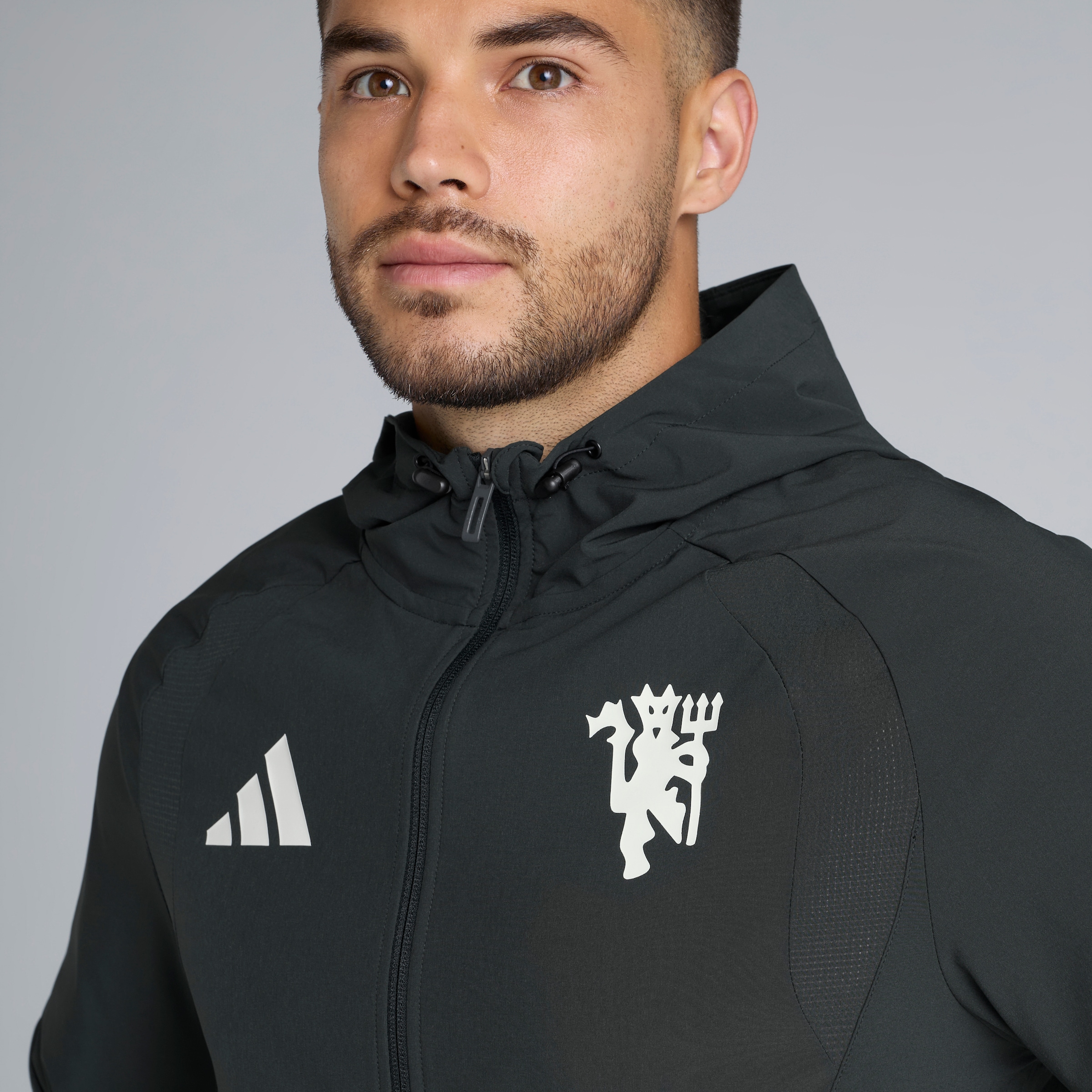 Manchester United Tiro Tech Windbreaker Green Grün Detail [4-6]