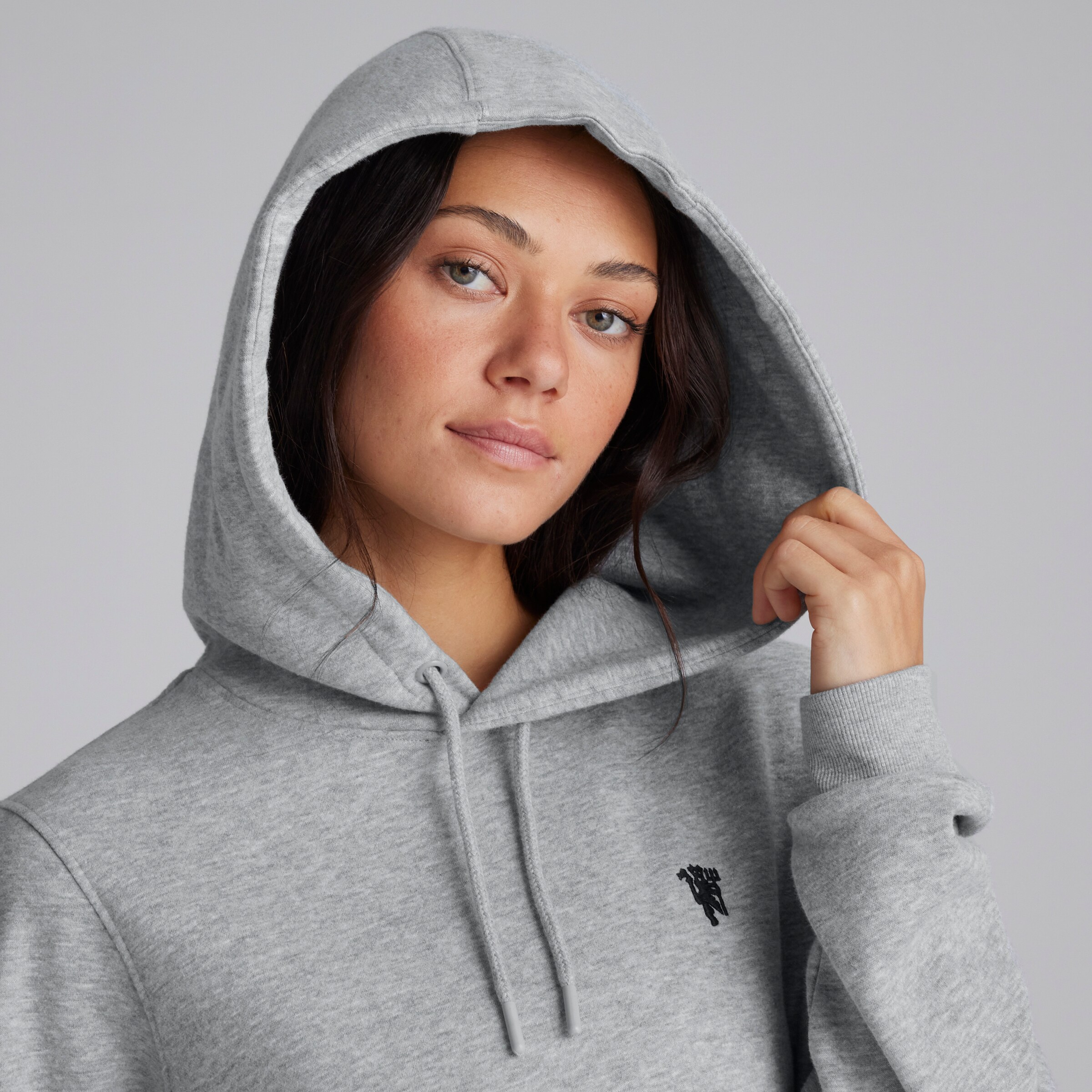 Manchester United Womens Devil Essentials Overhead Hoodie Grey Grey Detail [5-5]