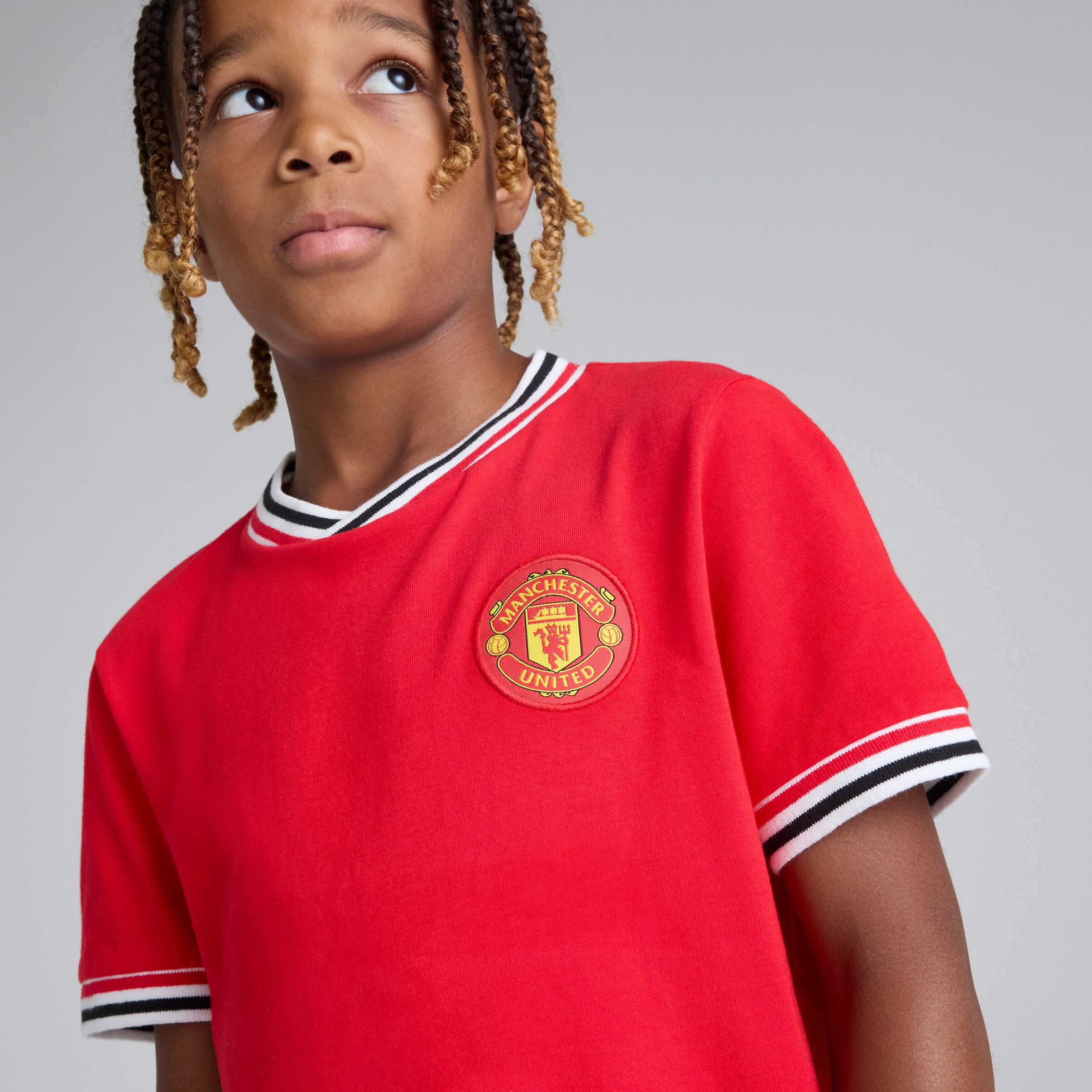 Manchester United Boys Pyjama Top & Shorts Set Red Red Detail [5-6]
