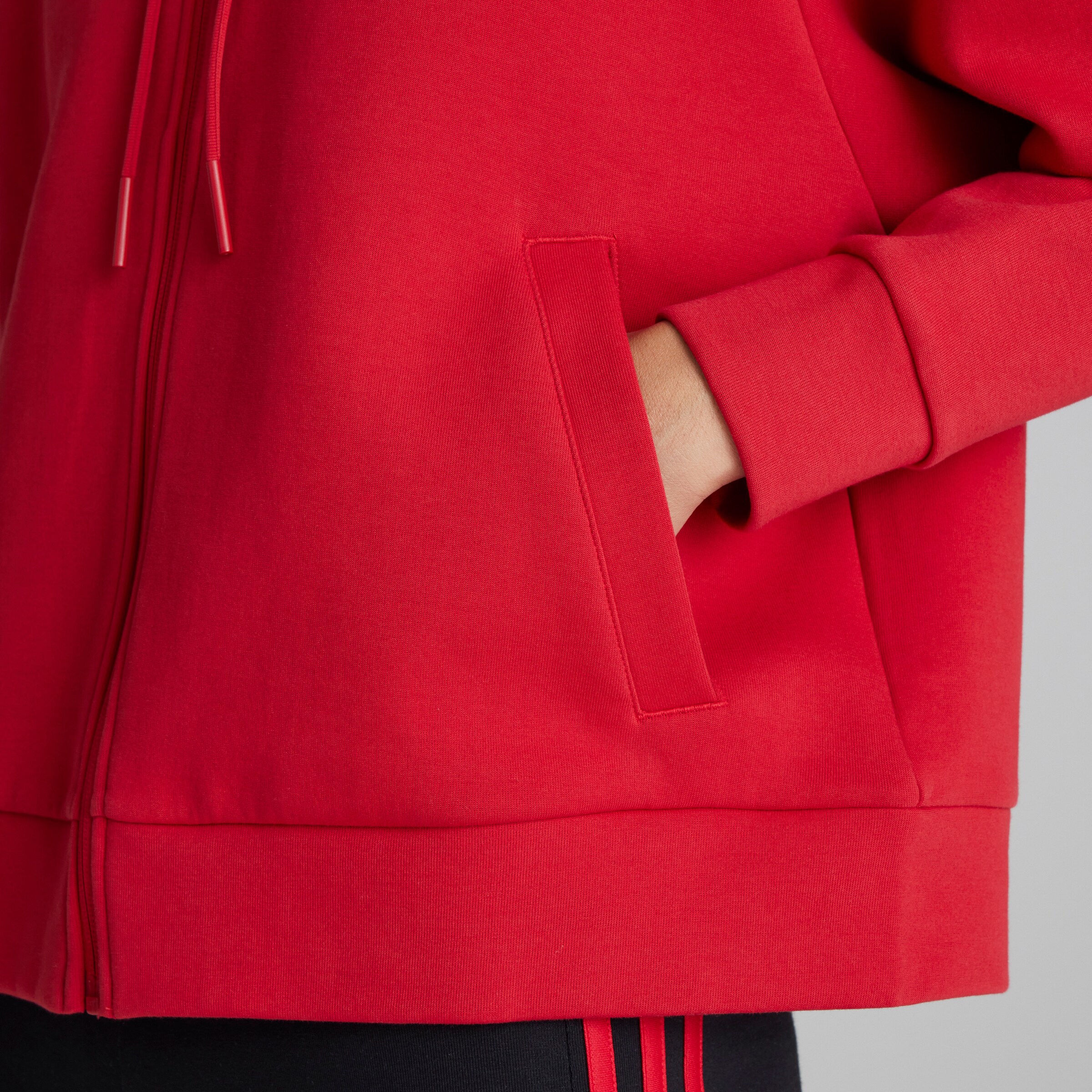 Manchester United Anthem Jacket Womens Red Detail [4-8]