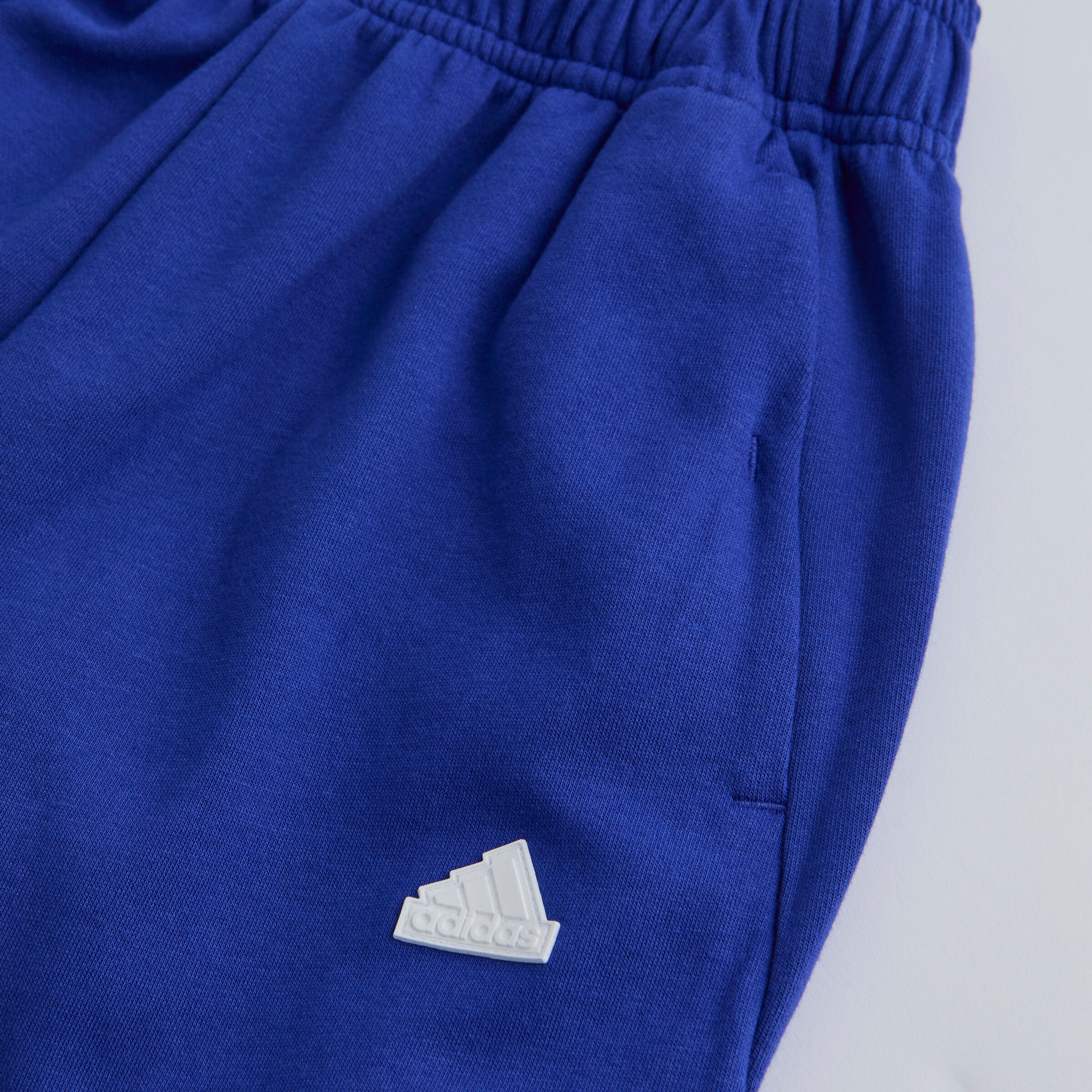 Manchester United x adidas Kids Future Icons 3-Stripes Tracksuit Blue Bleu Détail [4-4]