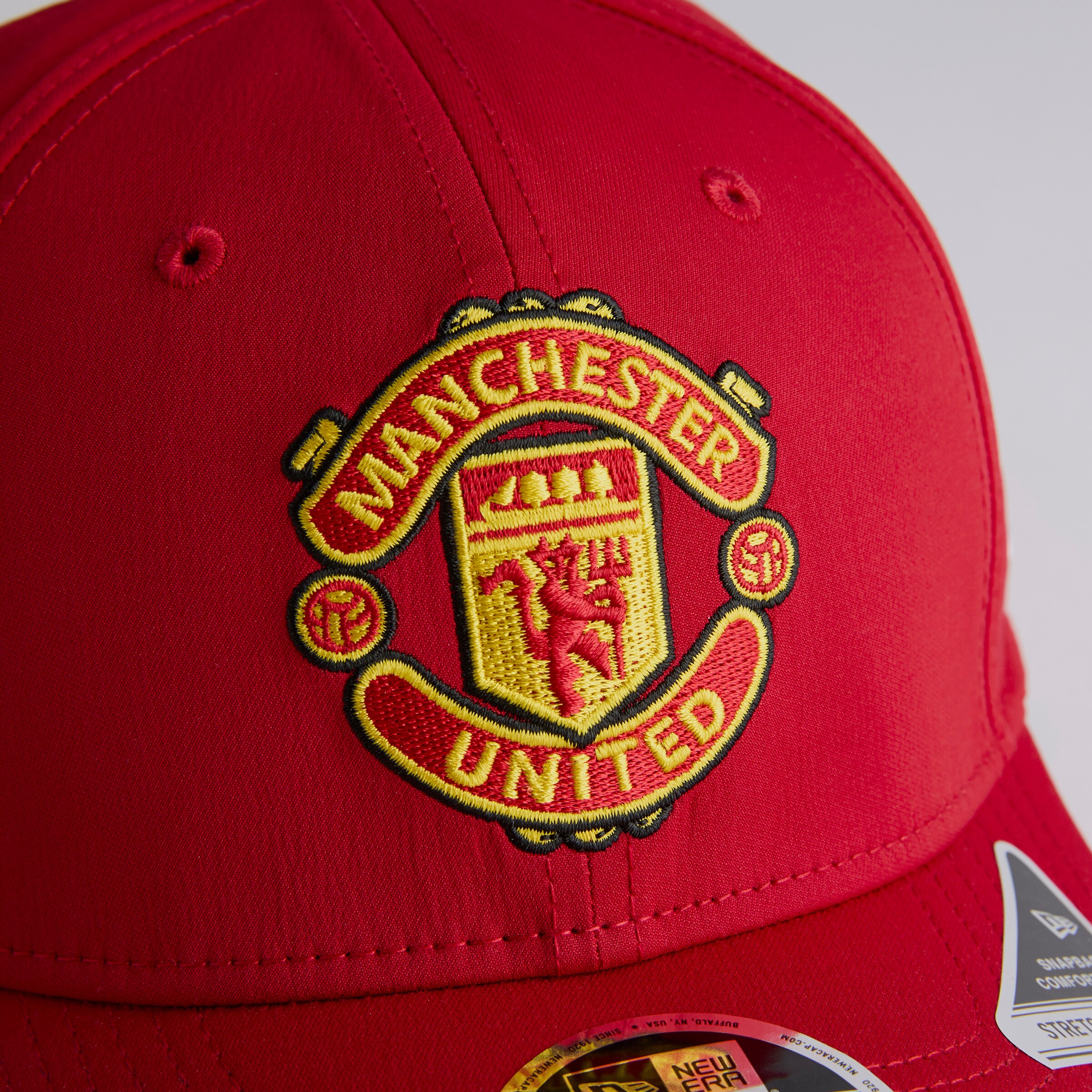 Manchester United x New Era Stretch 9Seventy Cap Red Red Detail [5-5]
