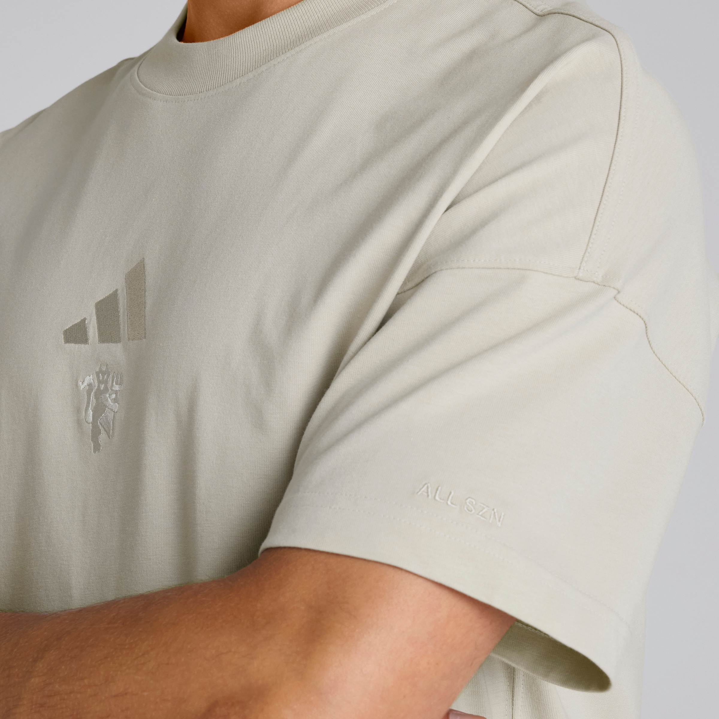 Manchester United x adidas ALL SZN T-Shirt Beige Beige Détail [5-5]