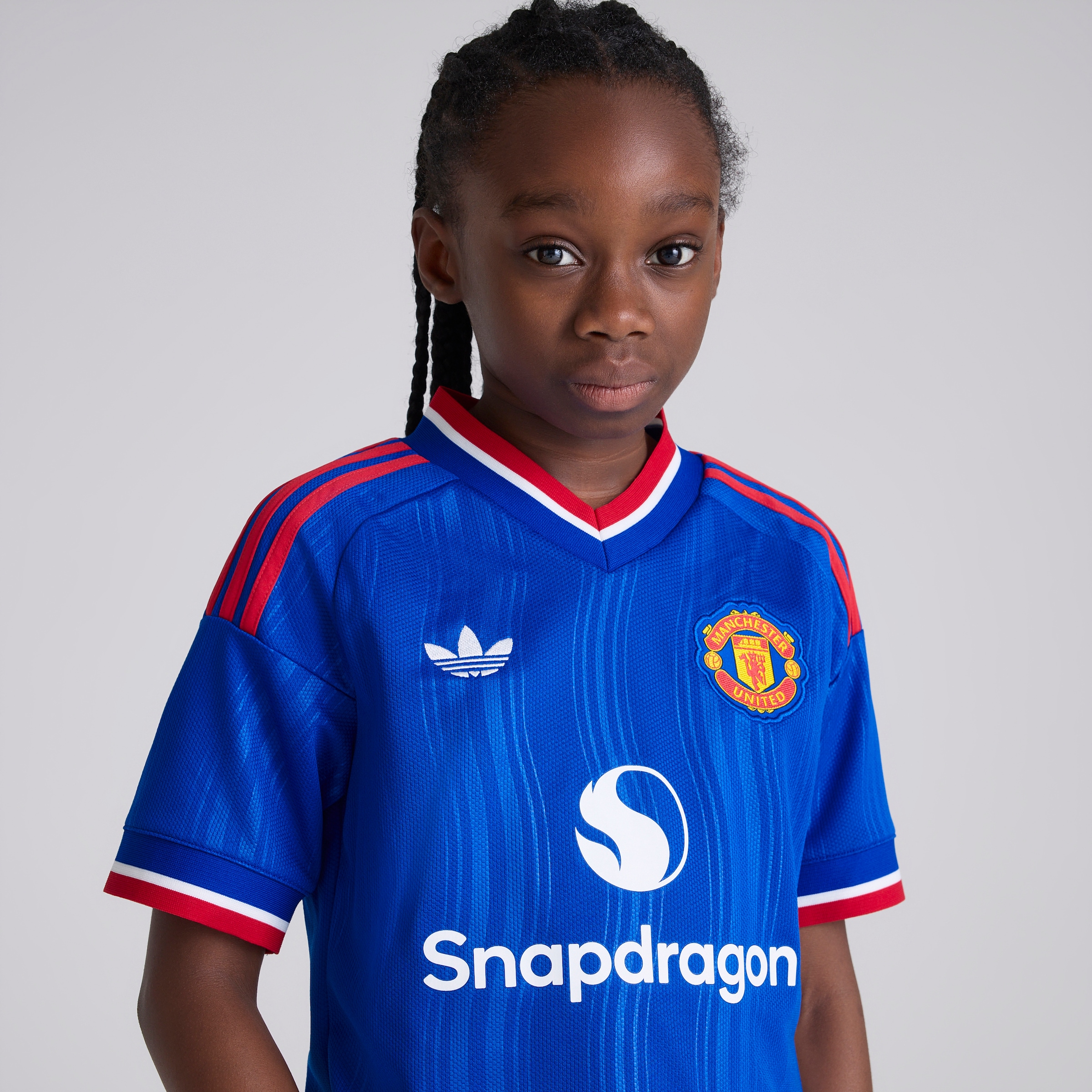 Manchester United Kids 26/27 Away Jersey 蓝色 细节 [5-6]