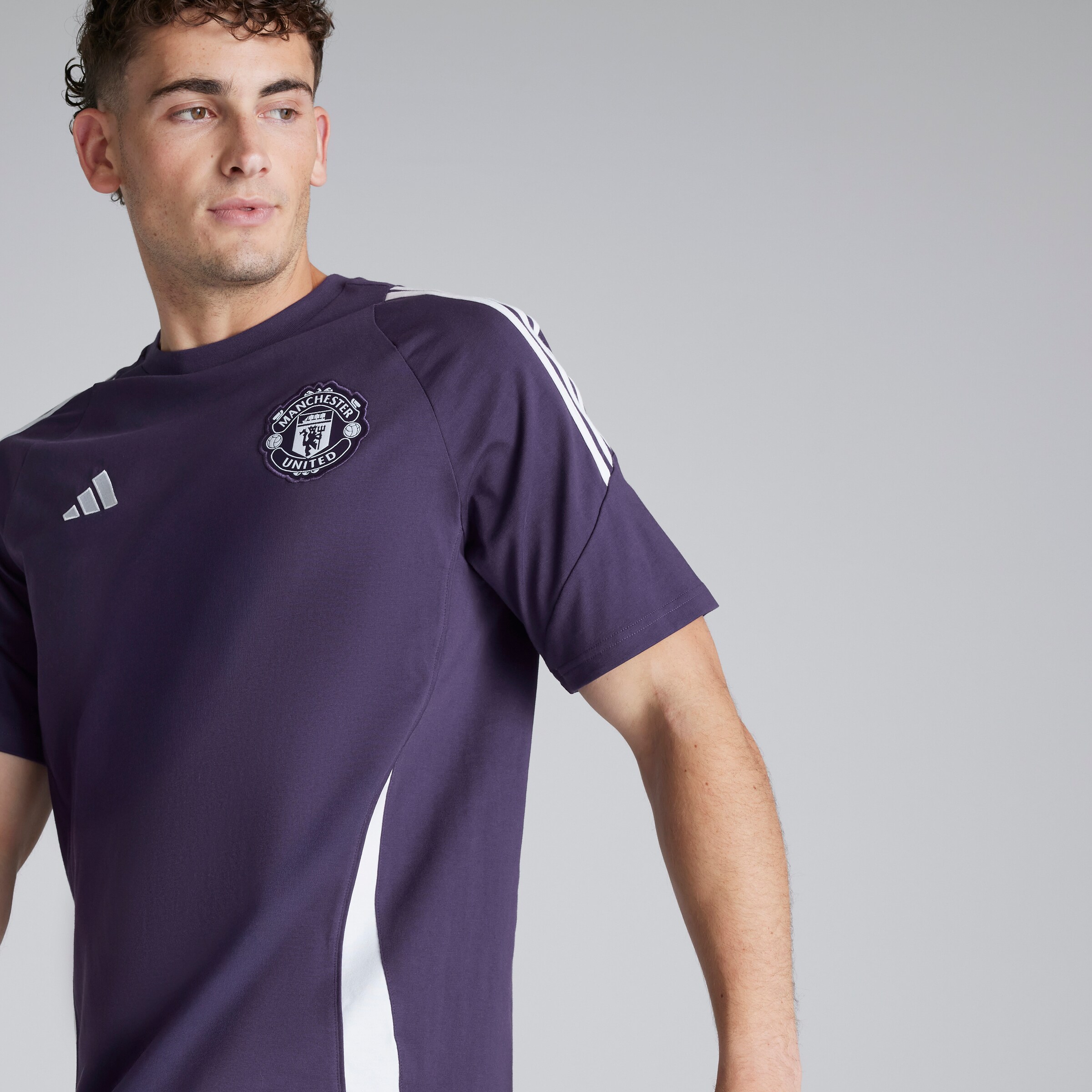 Manchester United Tiro 25 Competition Cotton T-Shirt Púrpura Detalle [5-7]