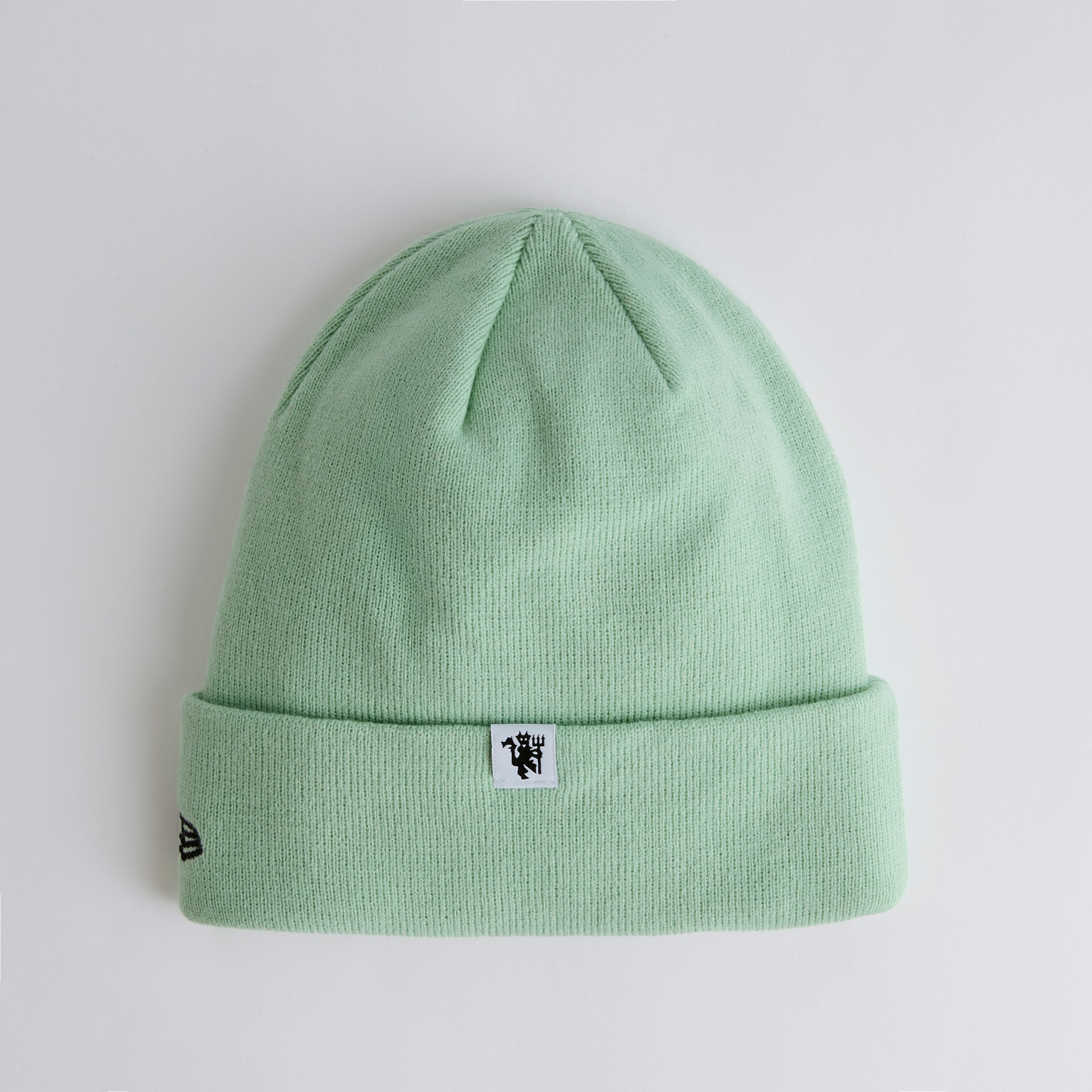 Manchester United x New Era Womens 1878 Cuff Beanie Green Verde Detalle [2-4]