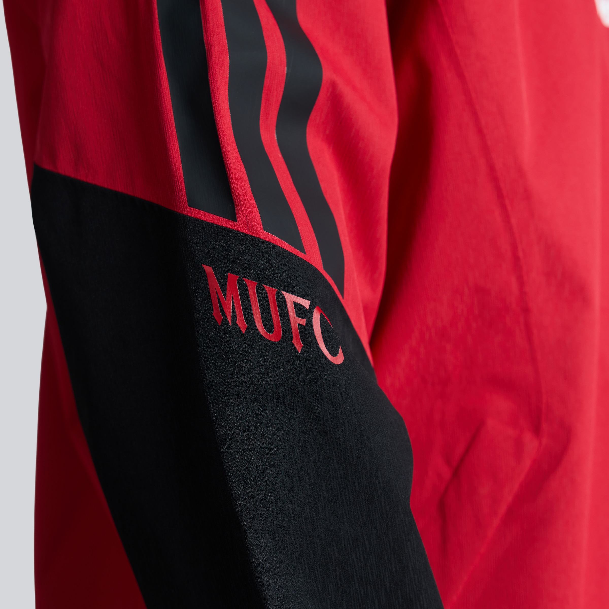 Manchester United 26/27 Training Tiro Authentic Rain Jacket Red (Sponsored) Red Detail [5-6]