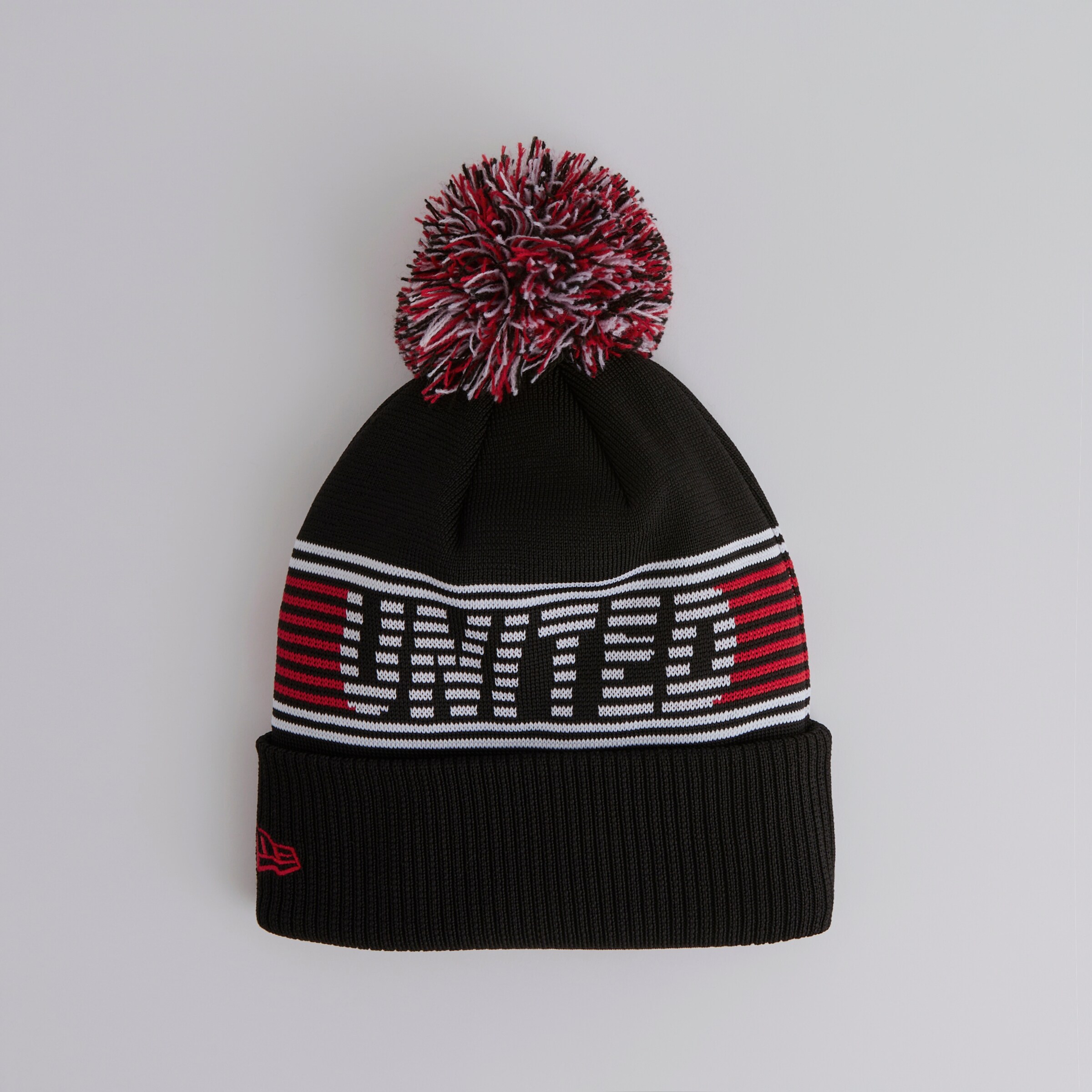 Manchester United x New Era Sport Knit Bobble Beanie Black Black Detail [2-4]