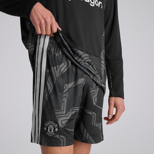 Manchester United 26/27 Home Goalkeeper Shorts Black 黑色
