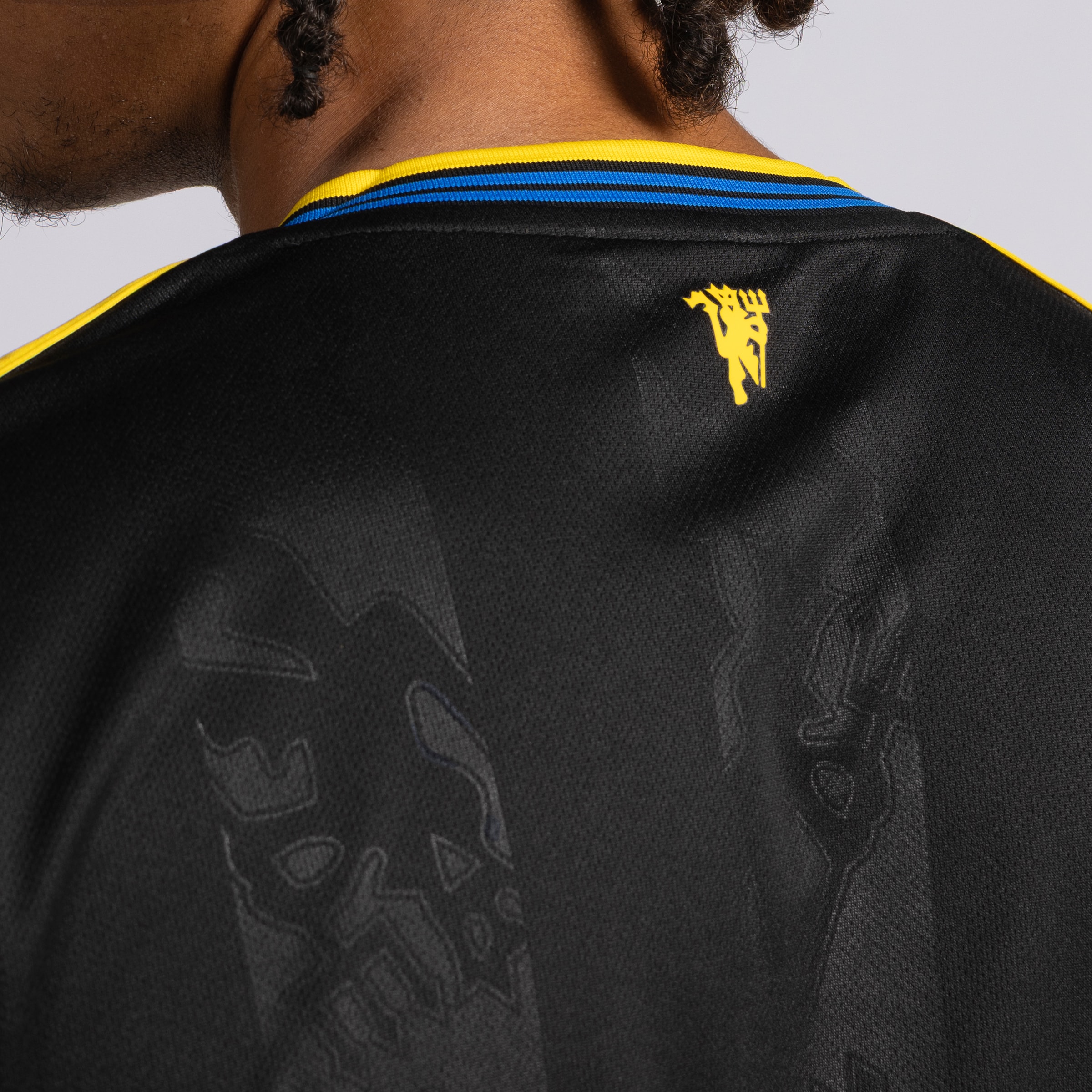 Manchester United 25/26 Third Jersey with Yoro 15 EPL Printing & Badge Black Detail [5-5]