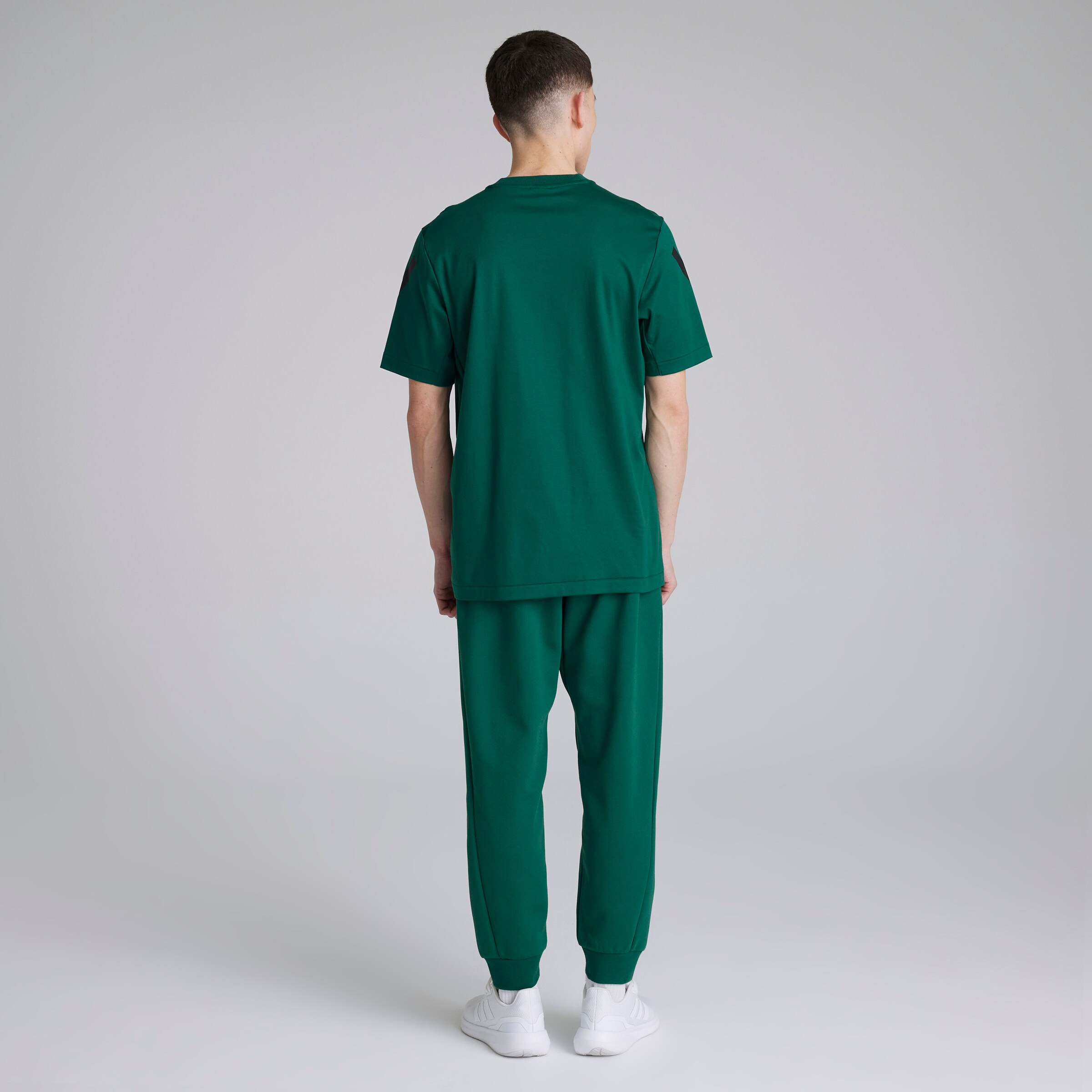Manchester United x adidas Z.N.E. Tracksuit Bottoms Green Vert Détail [2-7]