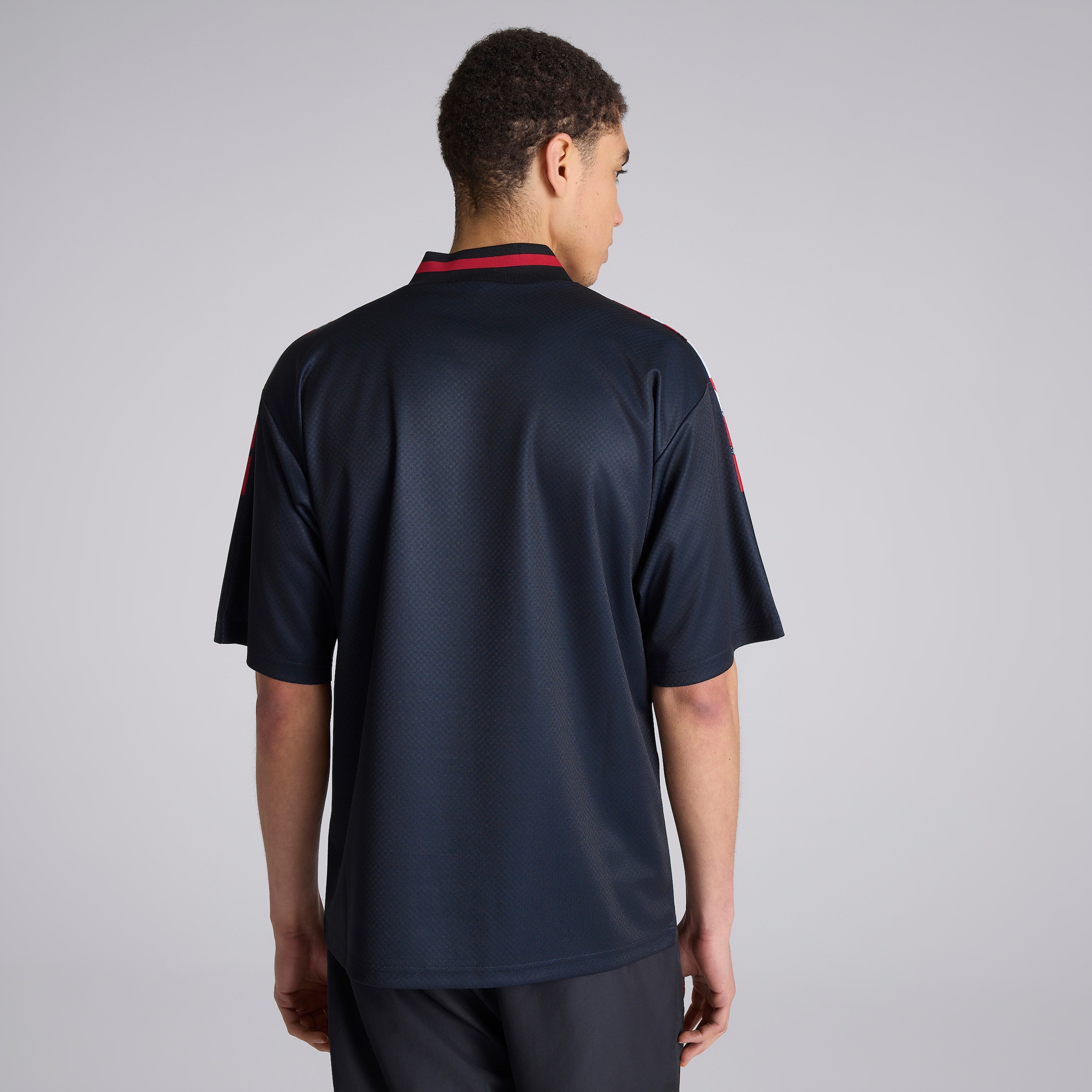 Manchester United x adidas Stadium Jersey Black Negro Detalle [2-5]