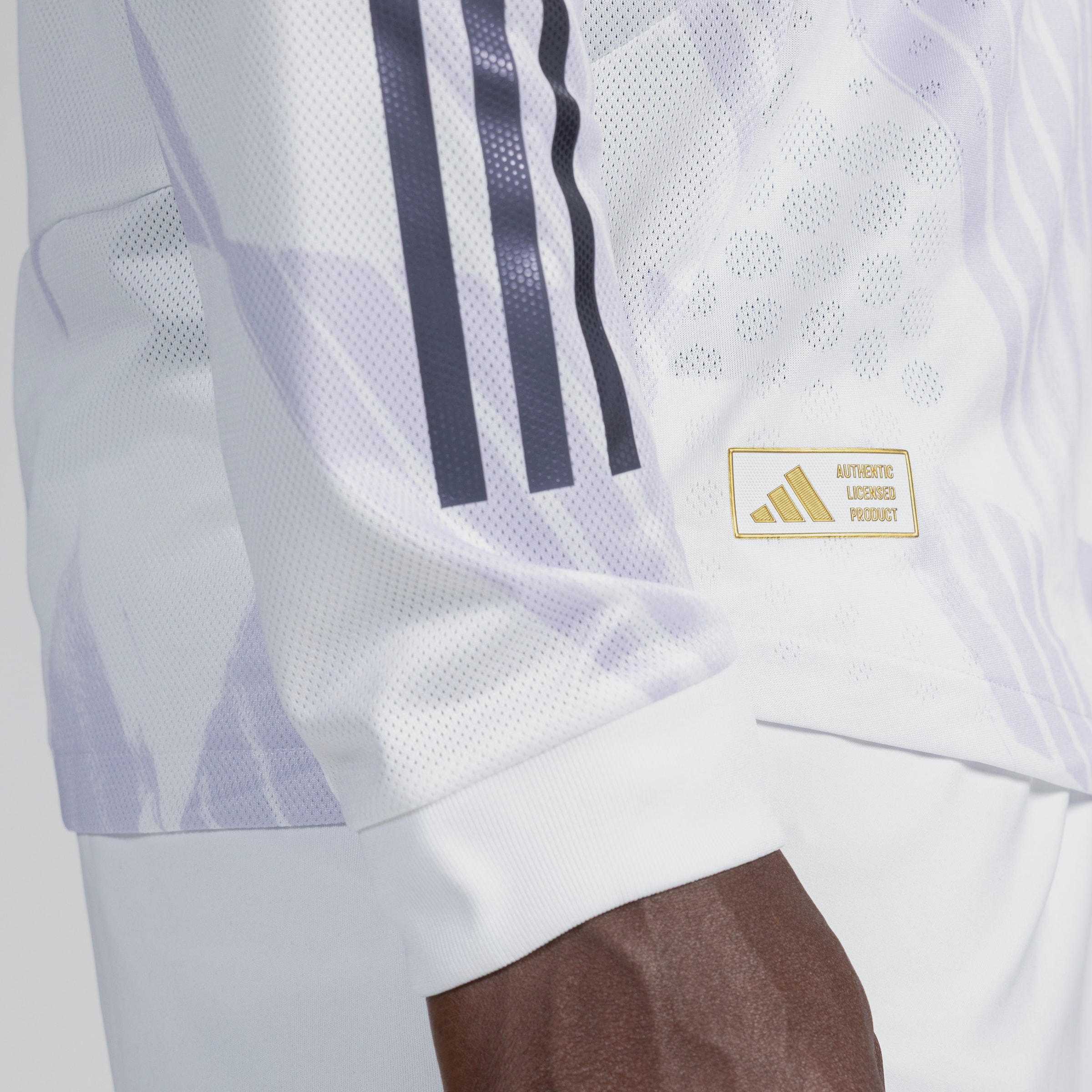 Manchester United 25/26 Long Sleeve Away Authentic Jersey White Detail [5-5]