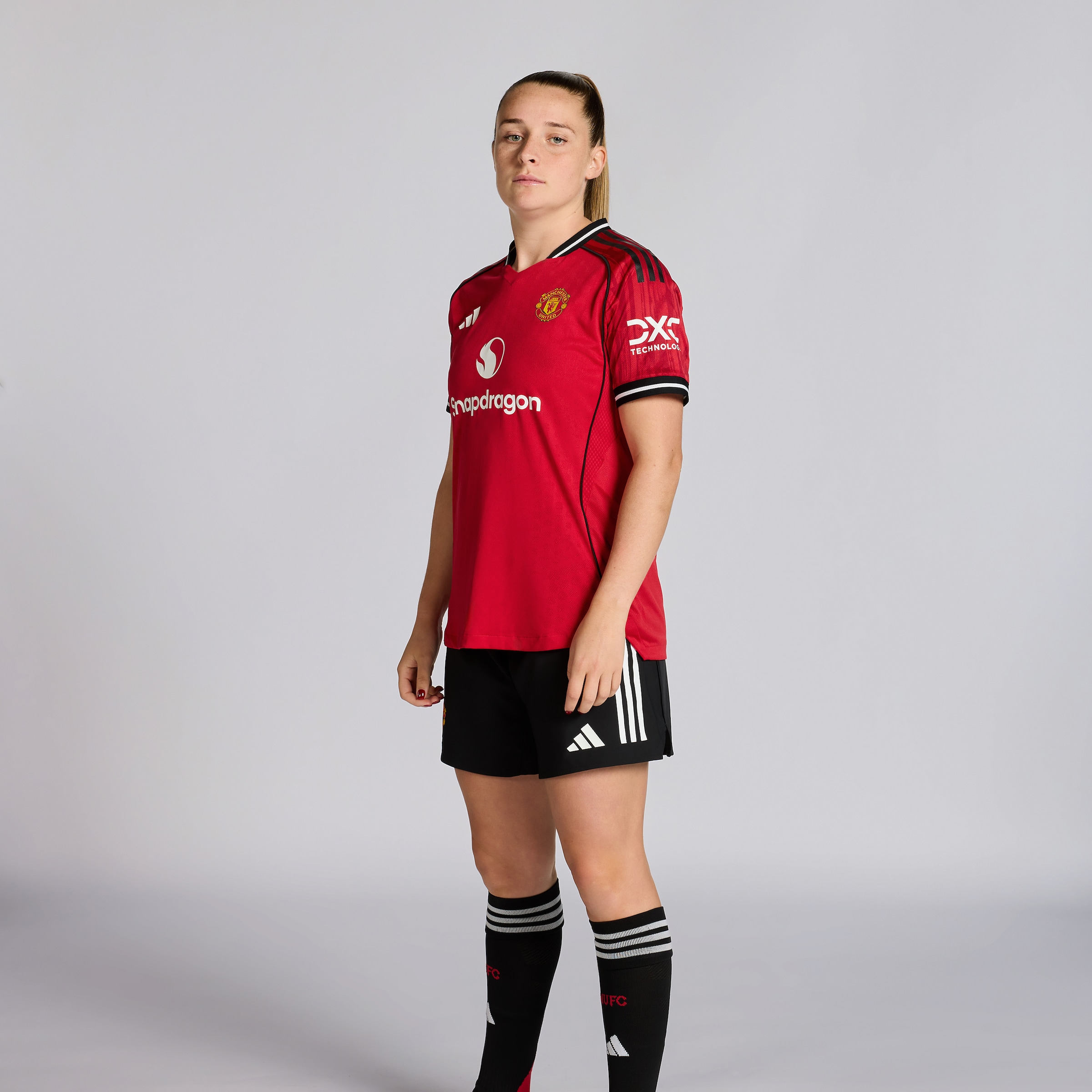 Manchester United 25/26 Home Jersey Womens with Toone 7 WSL Printing Rouge Détail [3-4]