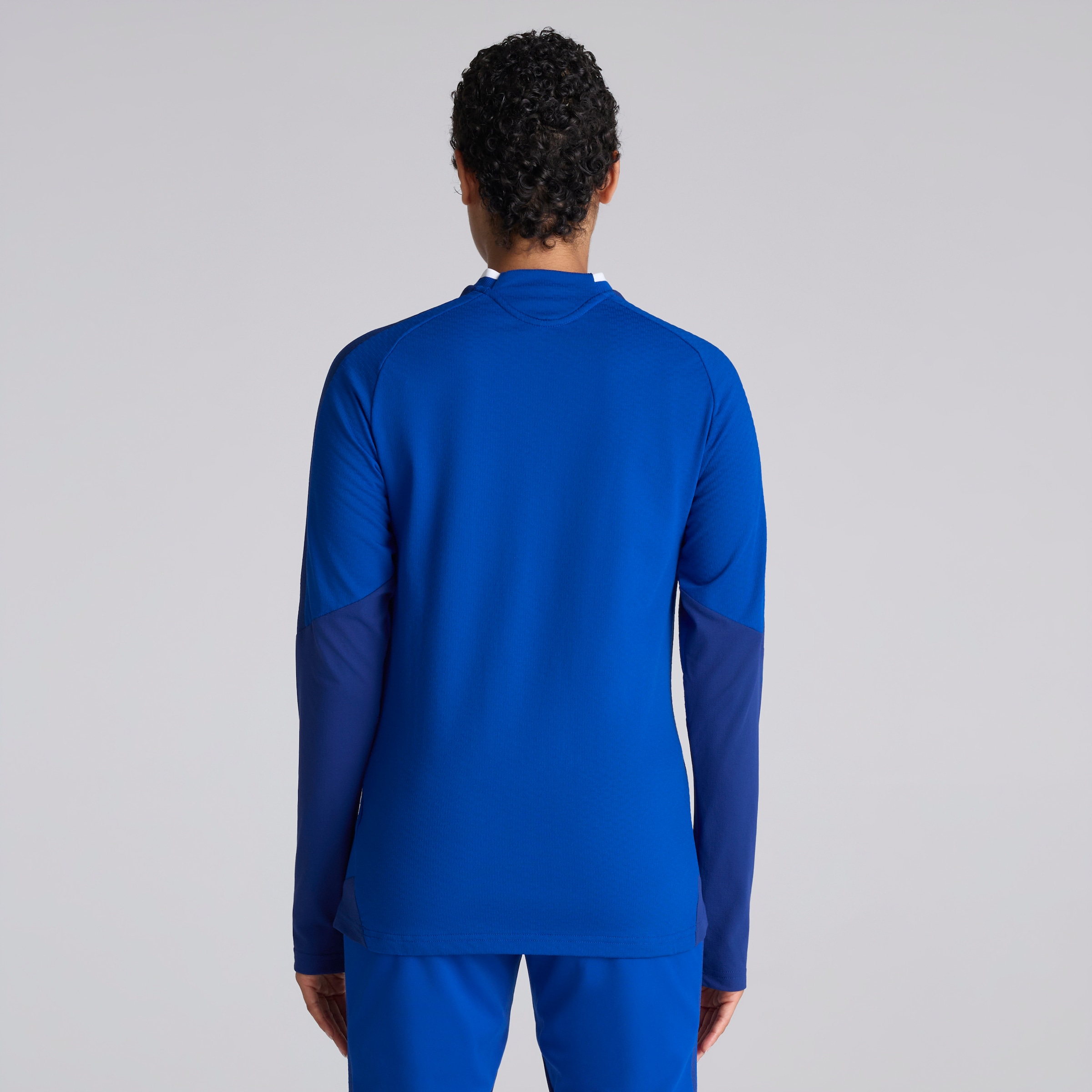 Manchester United Womens 26/27 Cup Training Tiro Authentic Top Blue (Sponsored) Blau Detail [2-5]
