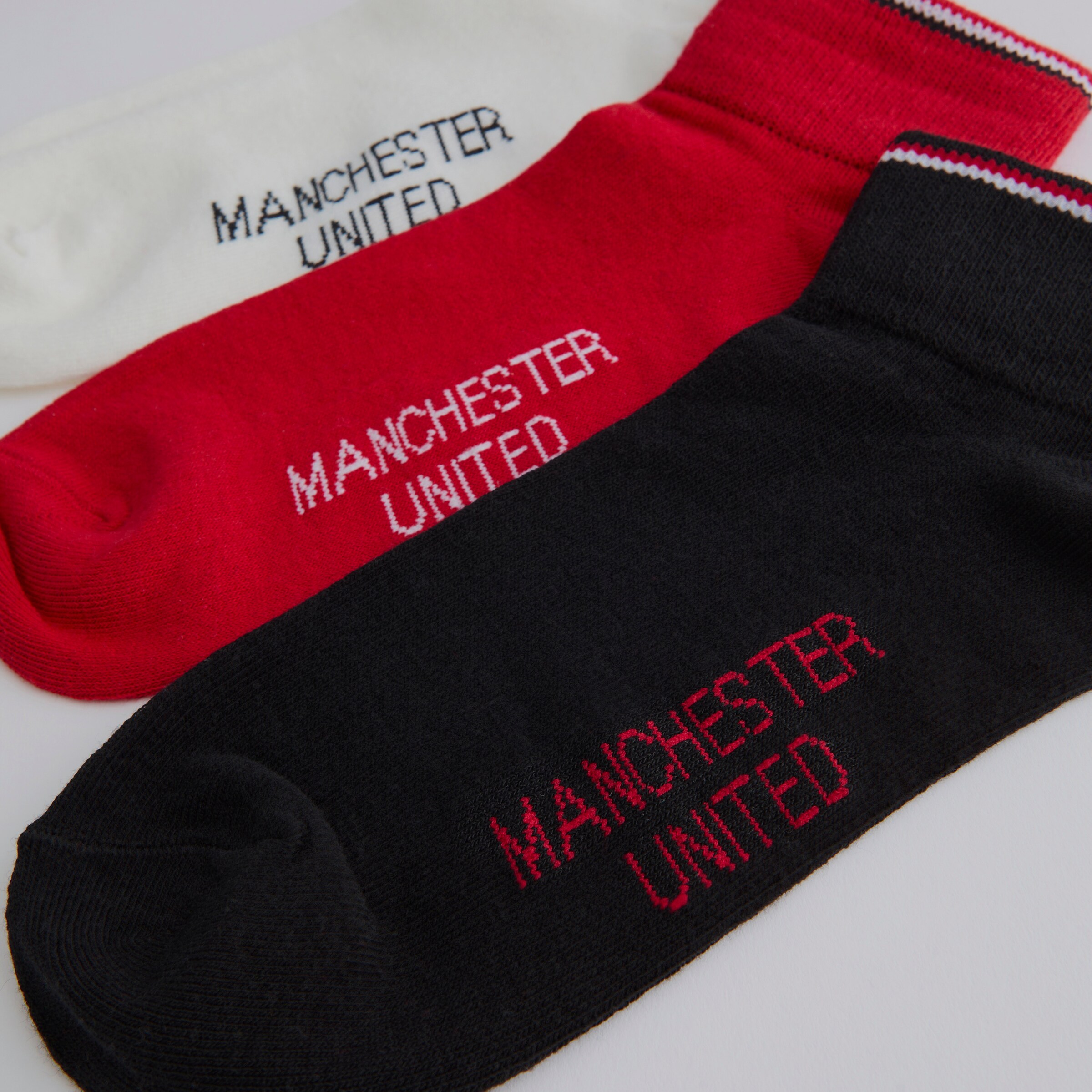 Manchester United Ankle Socks 3 Pack Multi Detail [3-4]