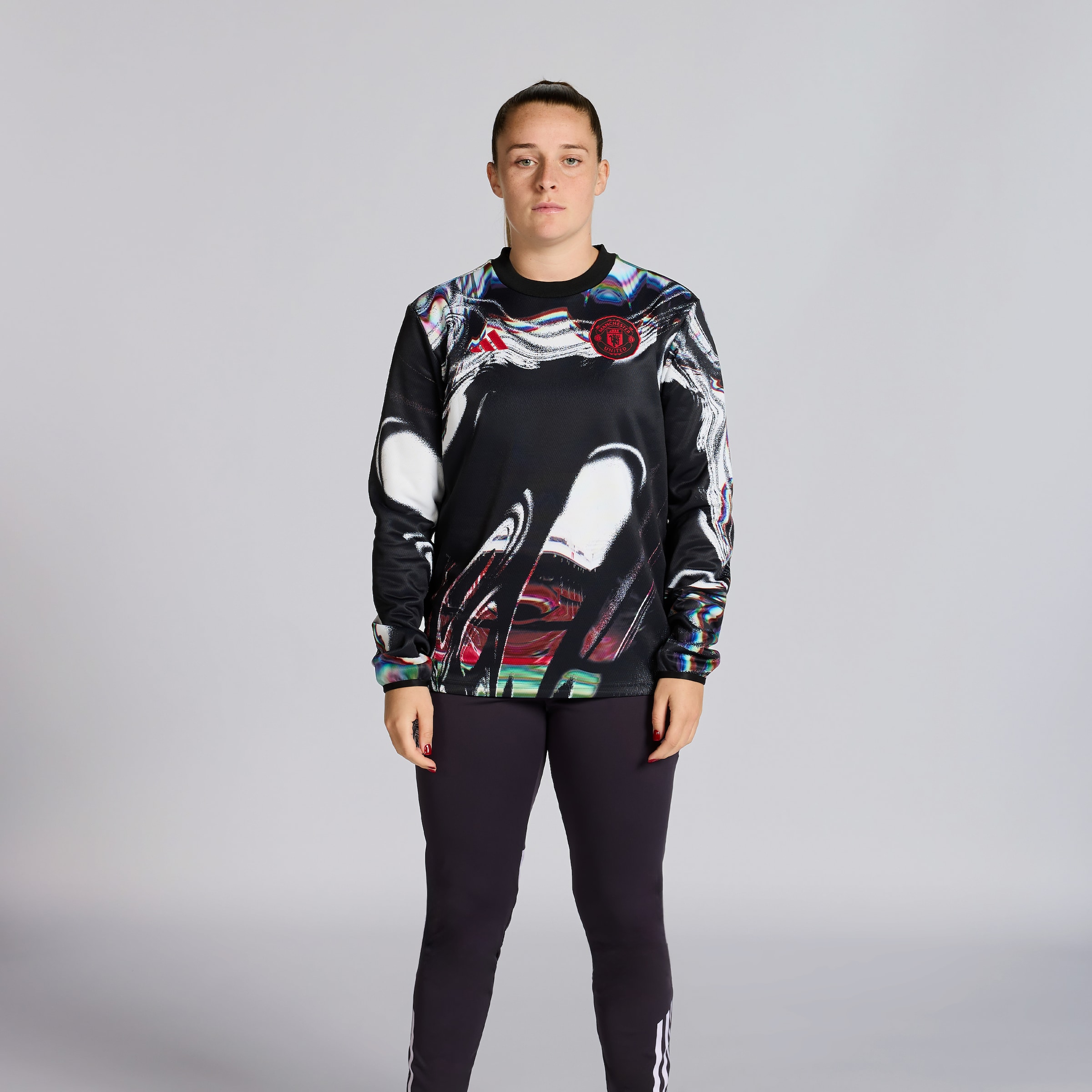 Manchester United 25/26 Pre Match Warm Top Black Detail [3-5]