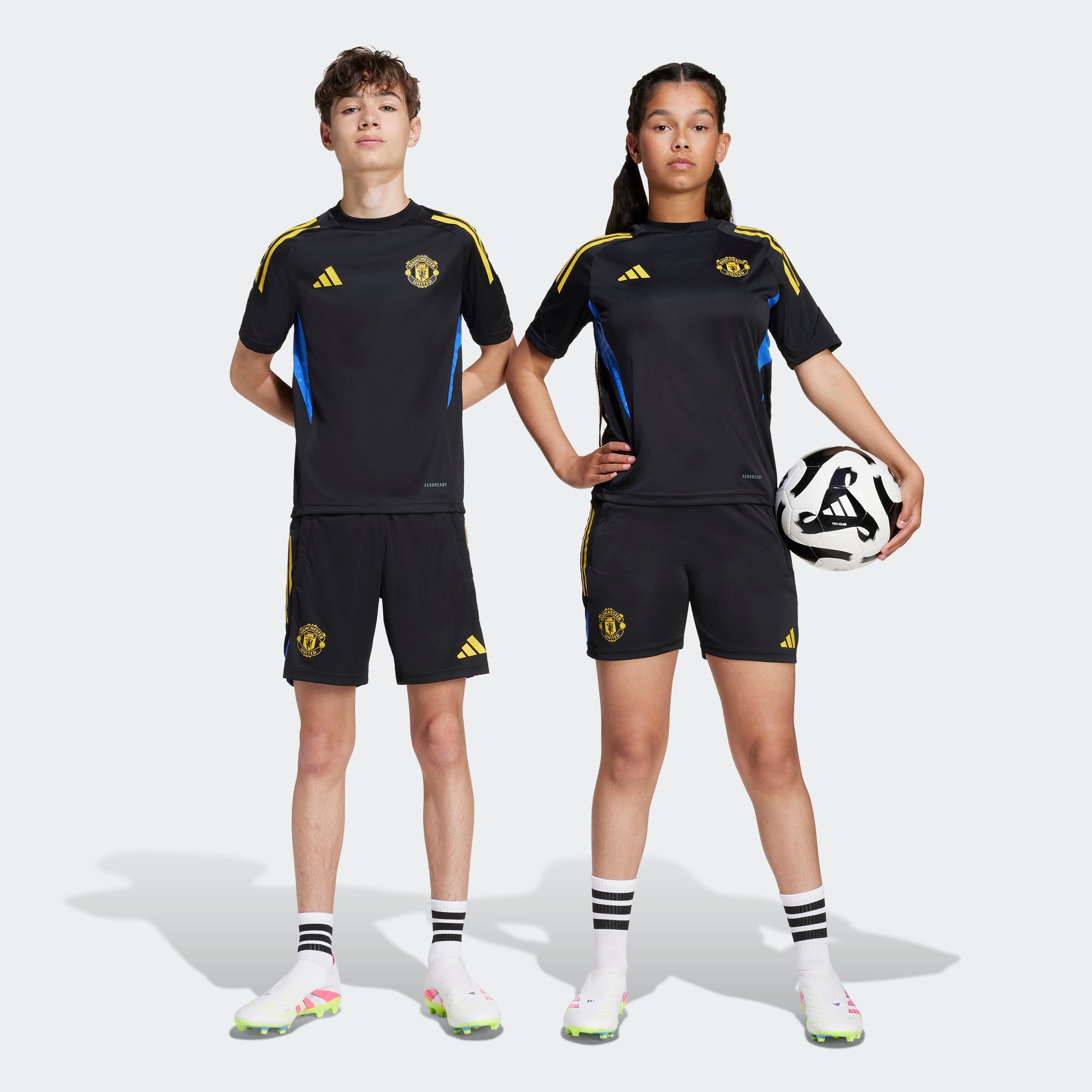 Manchester United Tiro 25 Competition Training Shorts Kids Negro Detalle [6-7]