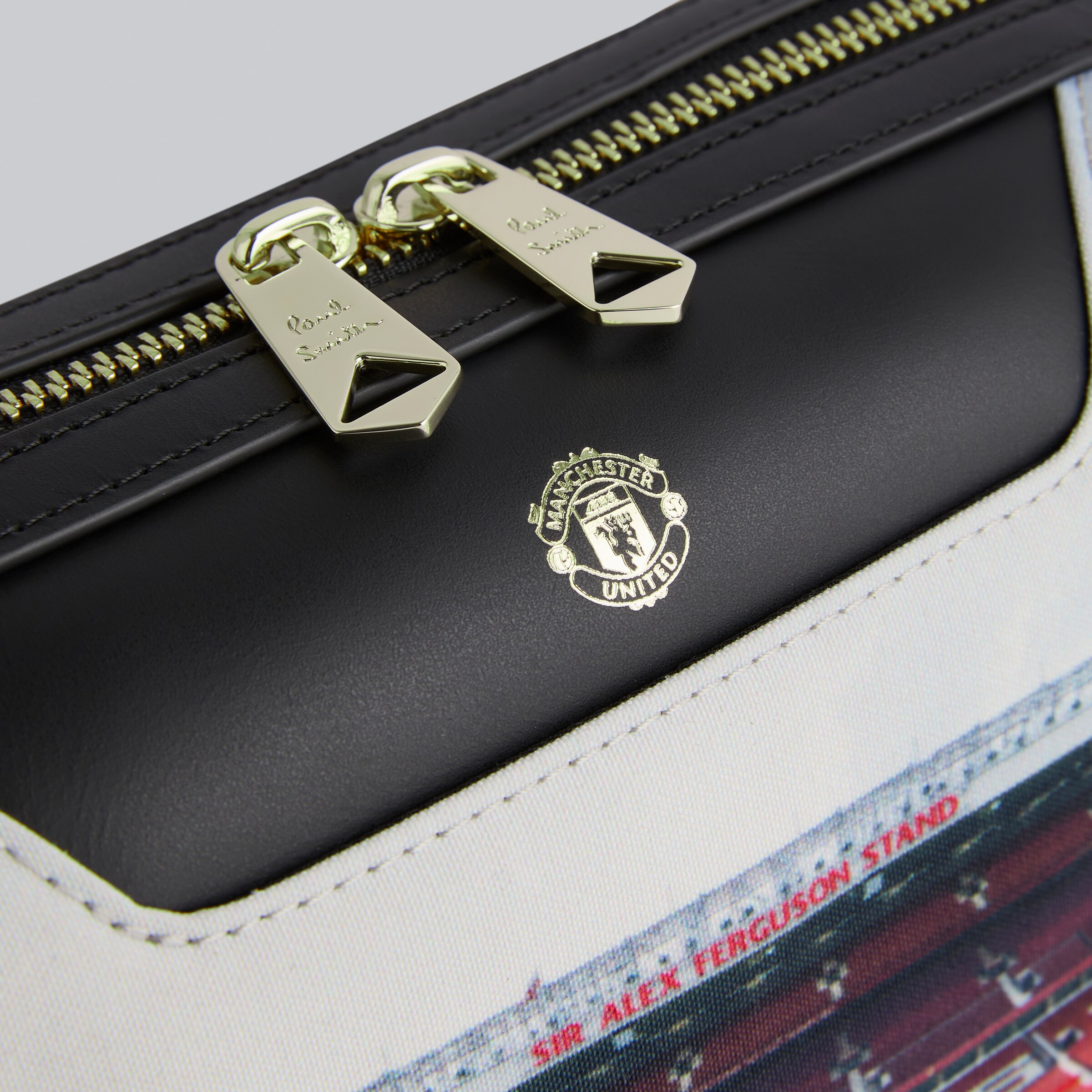 Manchester United x Paul Smith Old Trafford Washbag Multi Multicolore Détail [4-6]