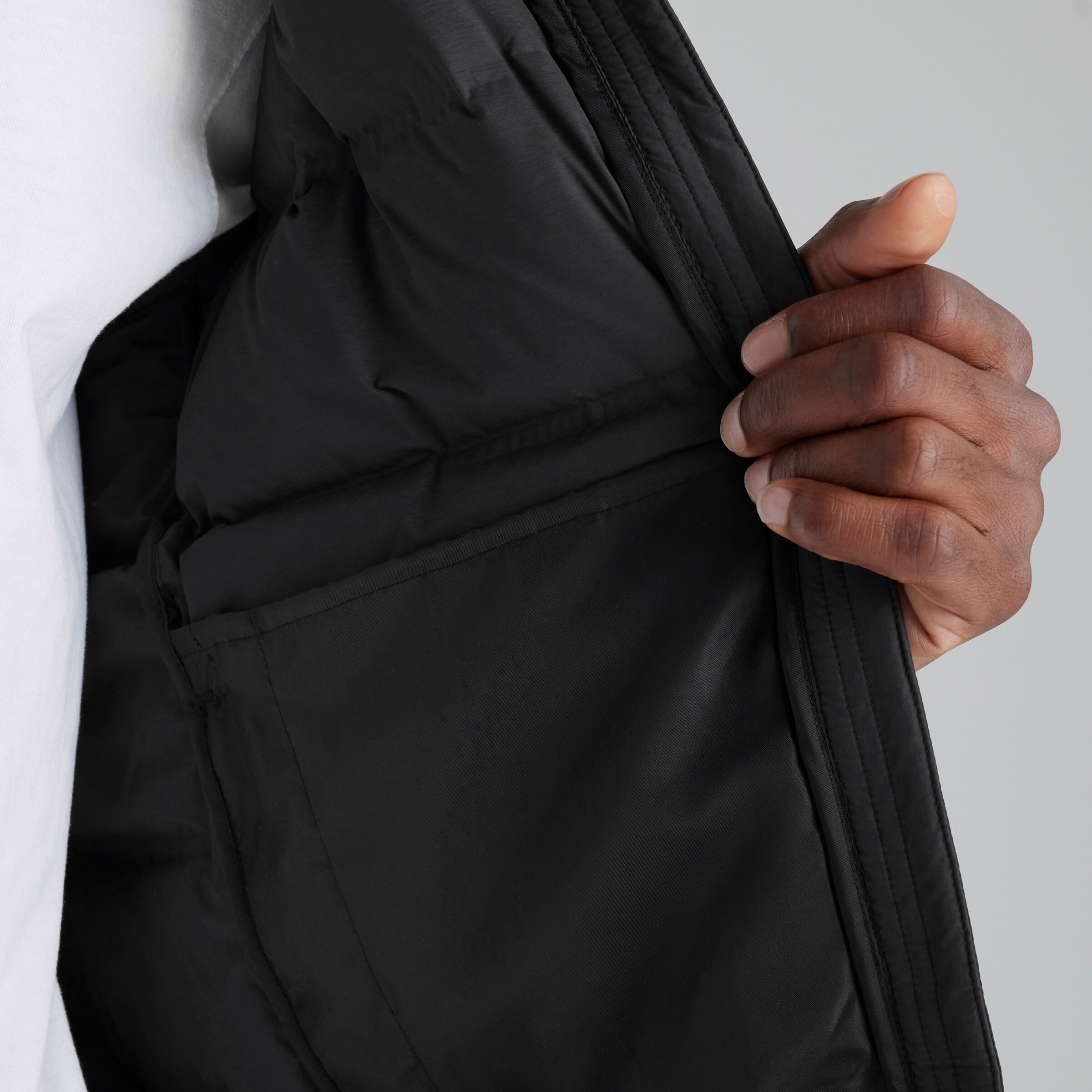 Manchester United x adidas Helionic Stretch Hooded Down Jacket Black Detail [6-6]