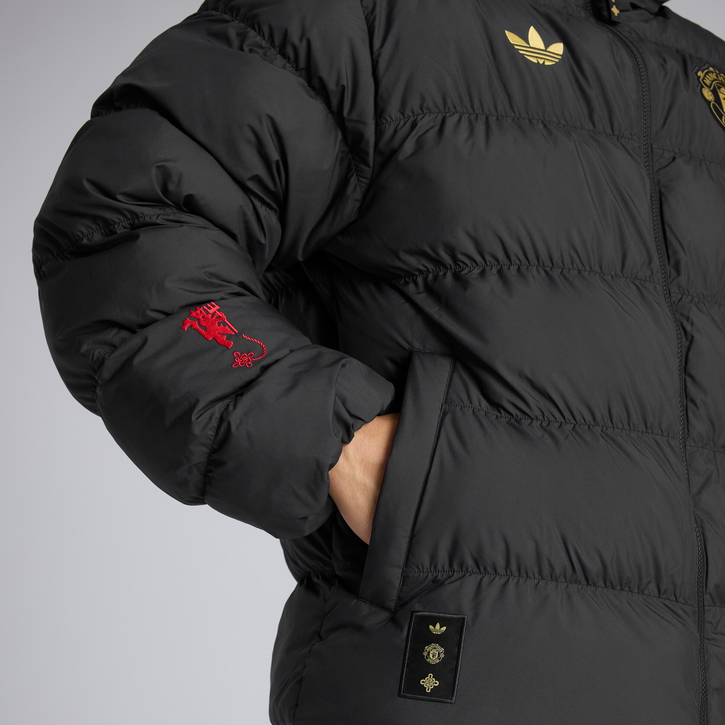 Manchester United Cultural Story Padded Jacket 黑色 细节 [7-7]