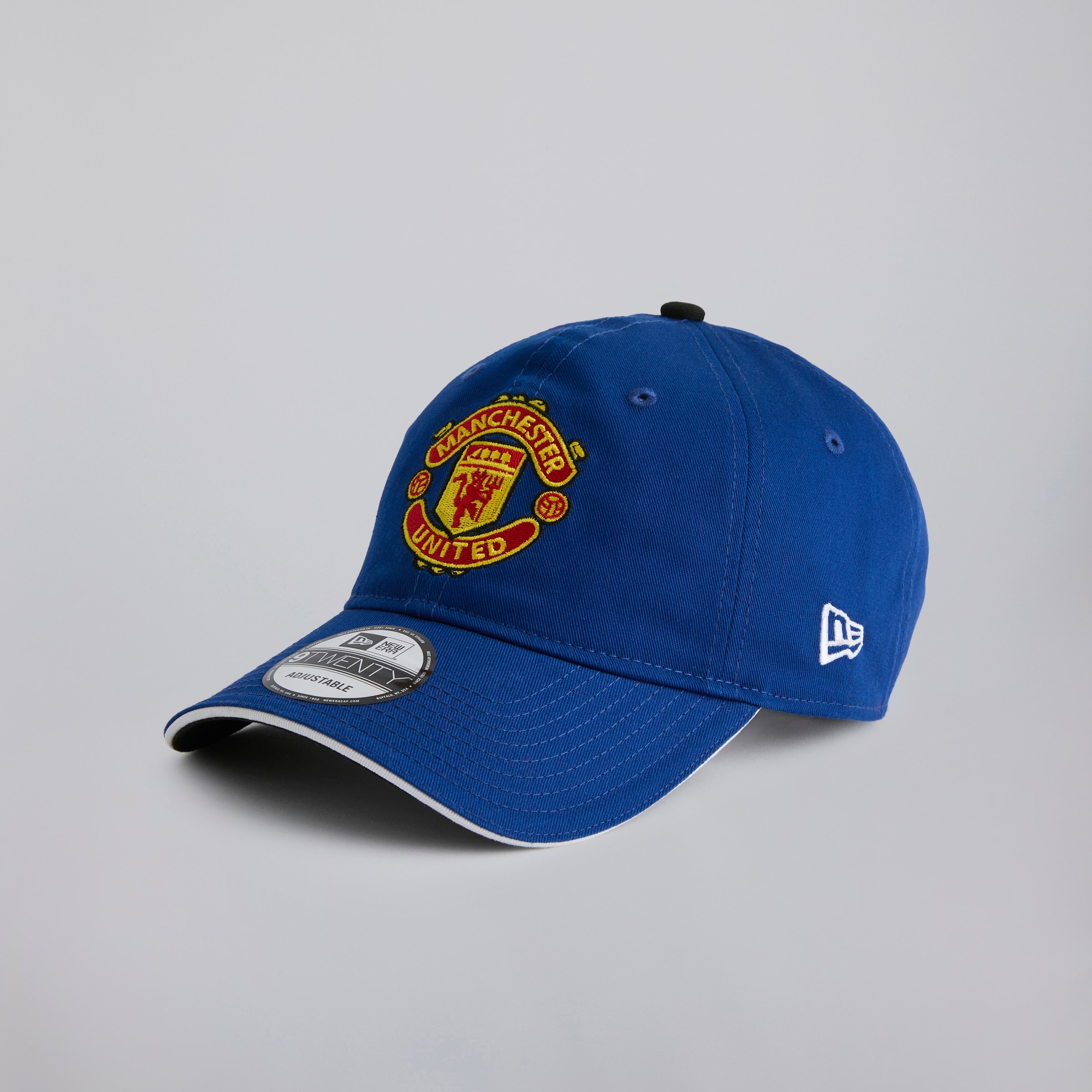 Manchester United x New Era 9Twenty Retro Cap Blue Azul Detalle [3-5]