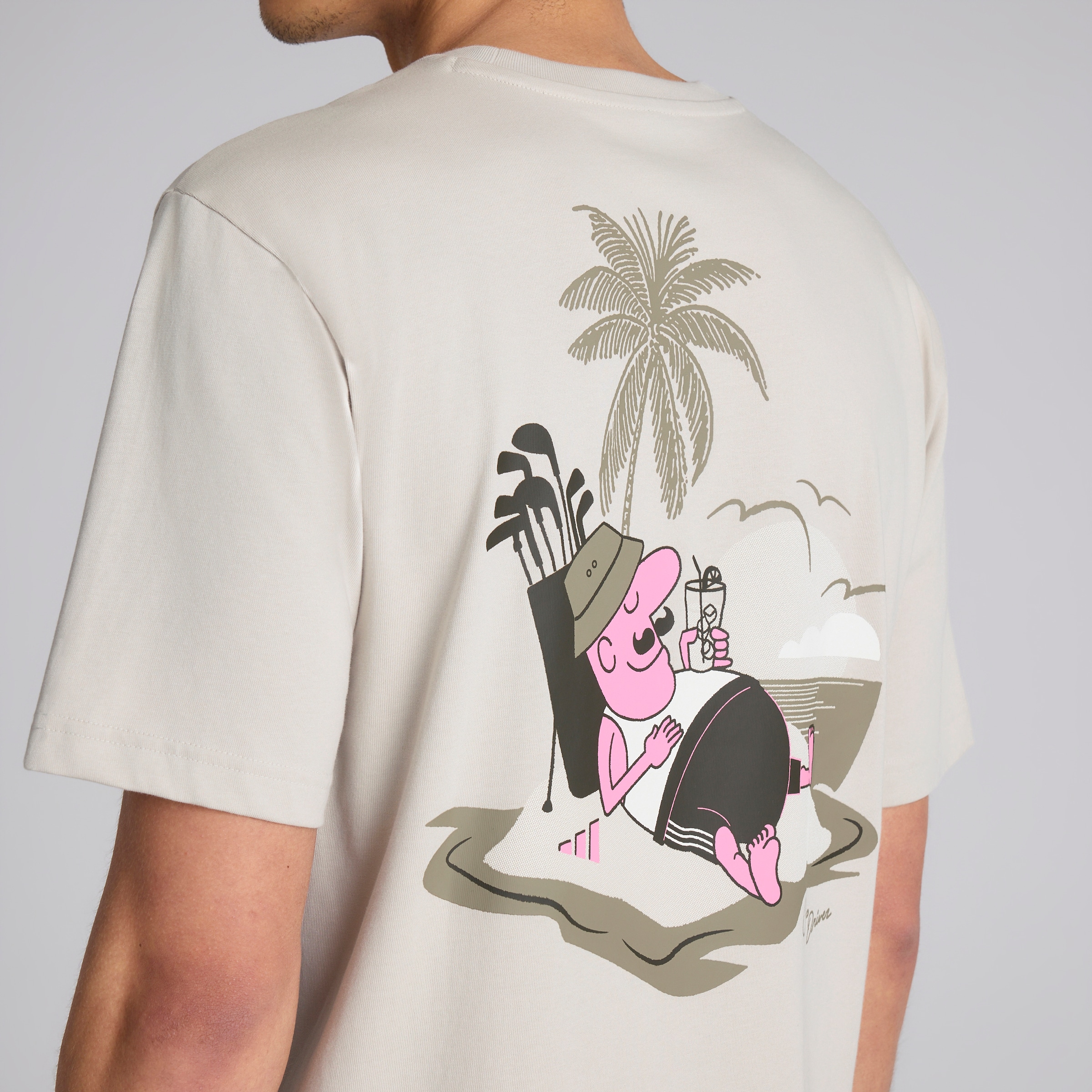 Manchester United x adidas Golf Chip in Paradise Graphic T-Shirt Beige White Detail [5-5]