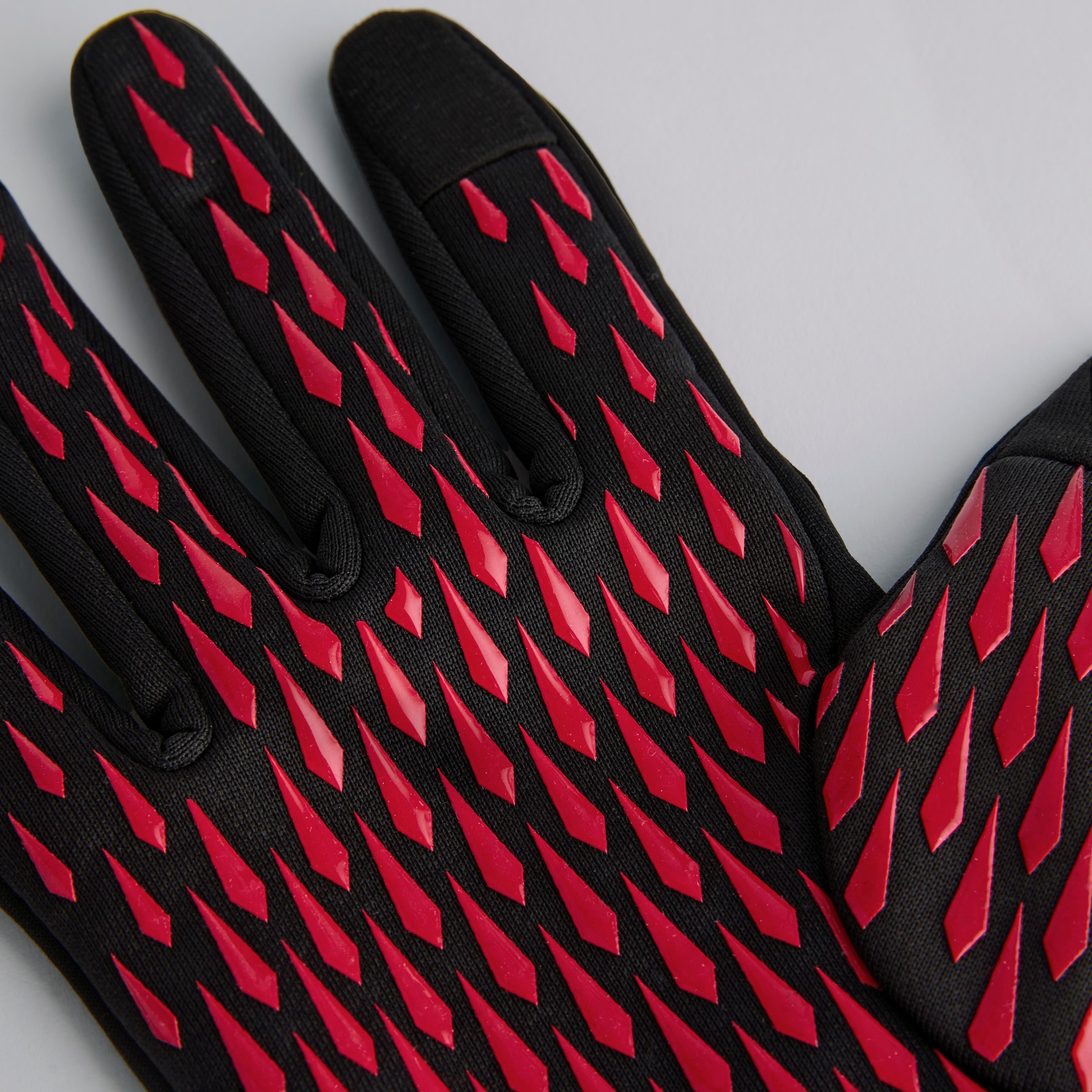 Manchester United Home Fieldplayer Gloves Black Detail [3-4]