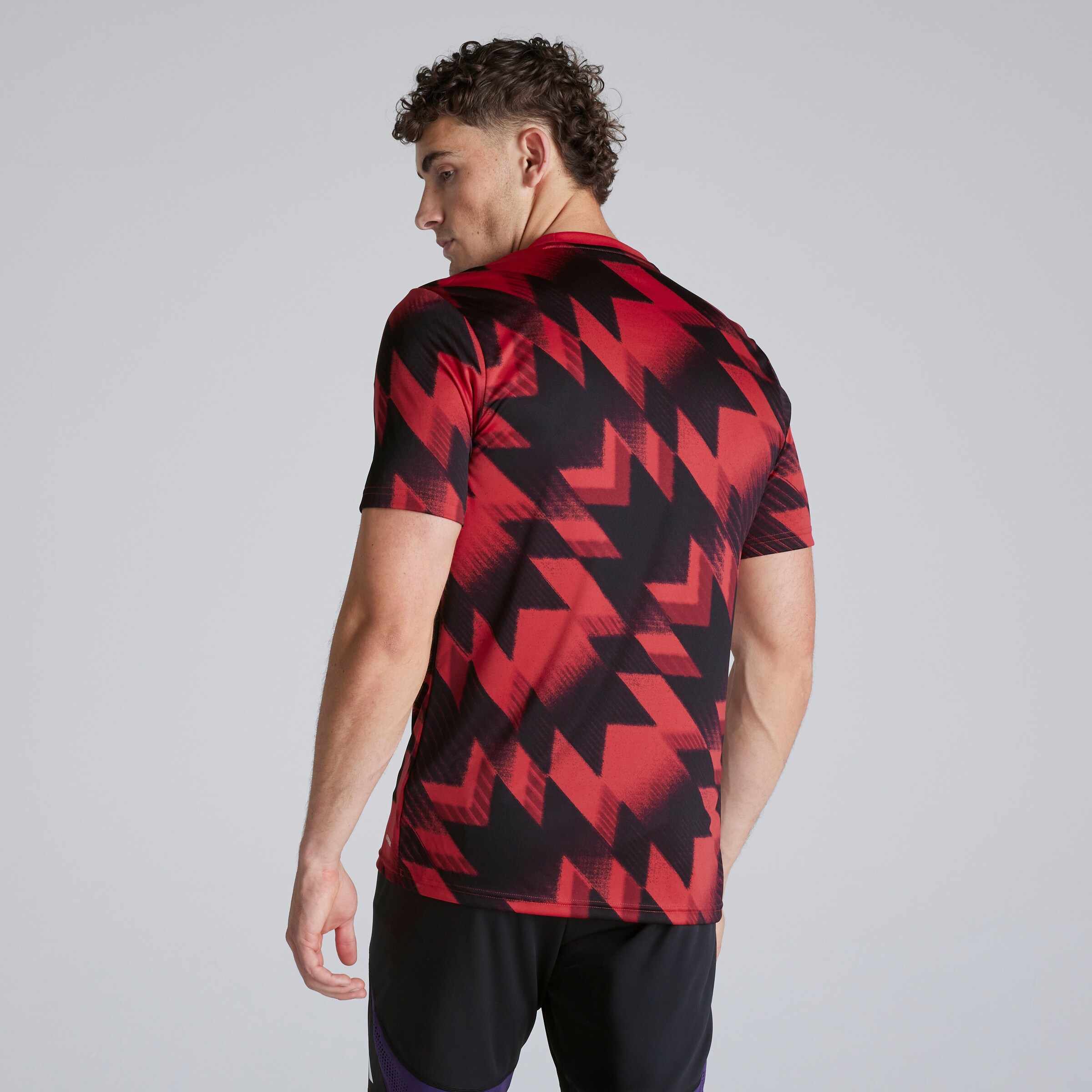 Manchester United 25/26 Pre-Match Jersey Red Detail [2-5]