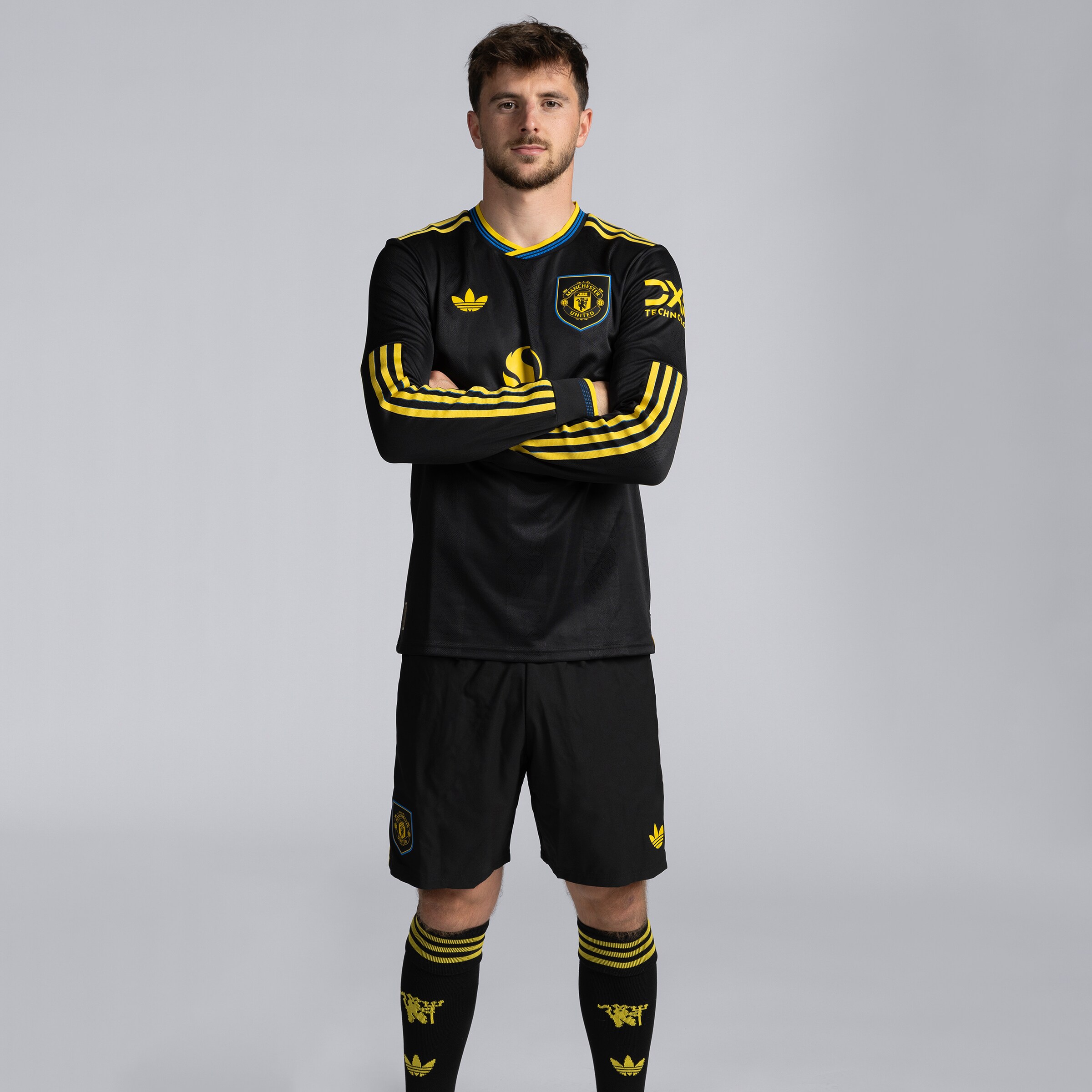 Manchester United 25/26 Long Sleeve Third Authentic Jersey Black Detail [3-5]