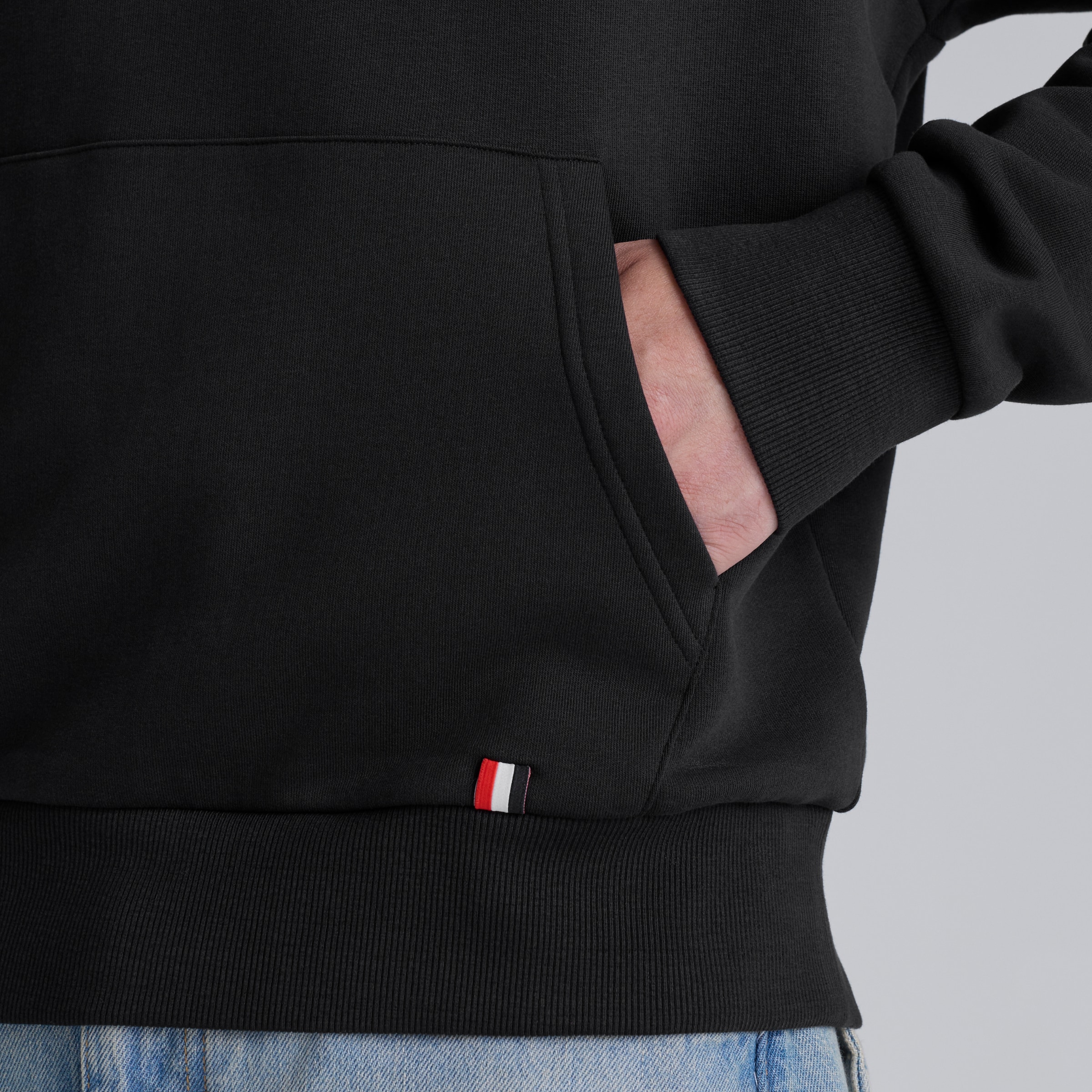 Manchester United Club Colours Hoodie Black Noir Détail [4-5]