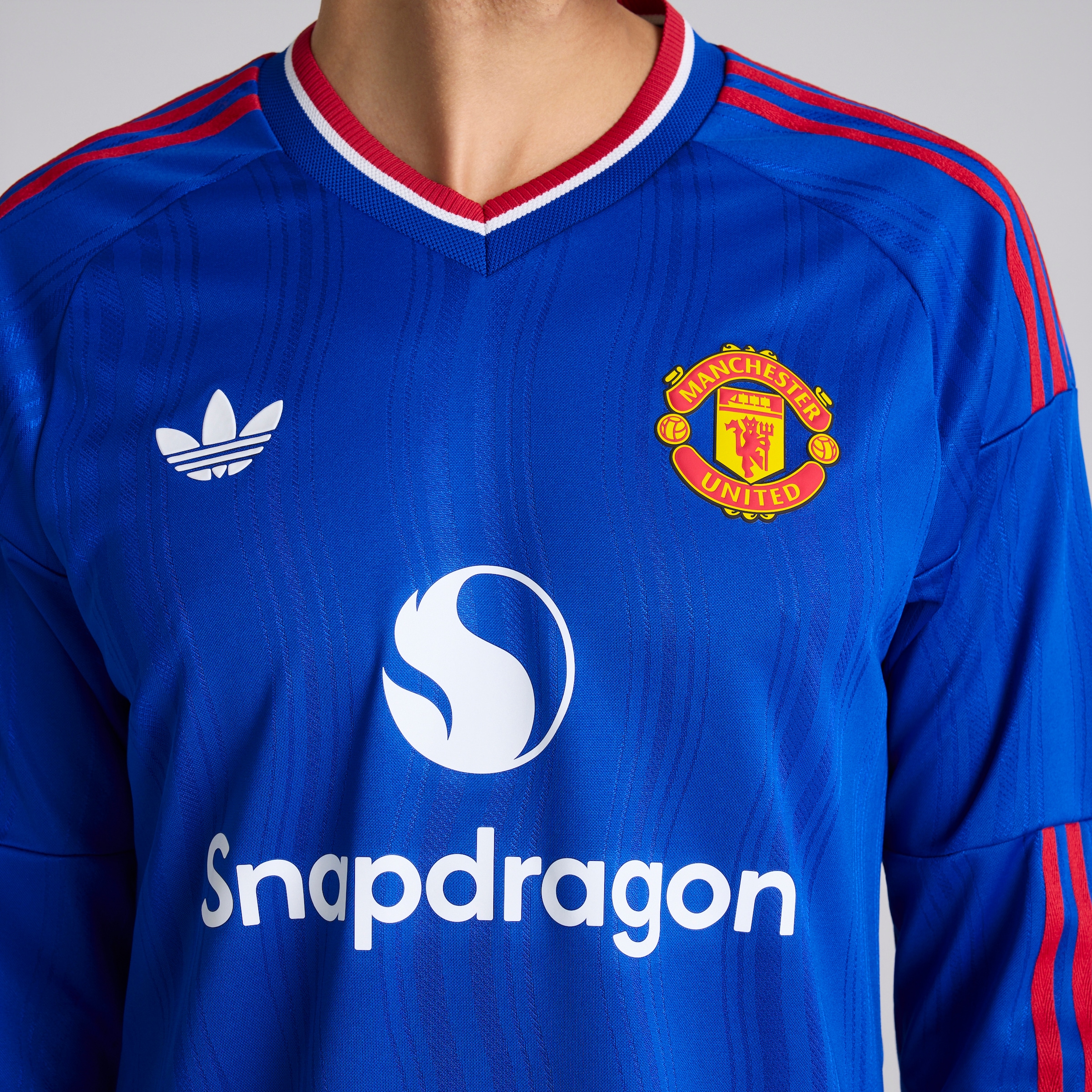 Manchester United 26/27 Away Authentic Long Sleeve Jersey 蓝色 细节 [5-5]