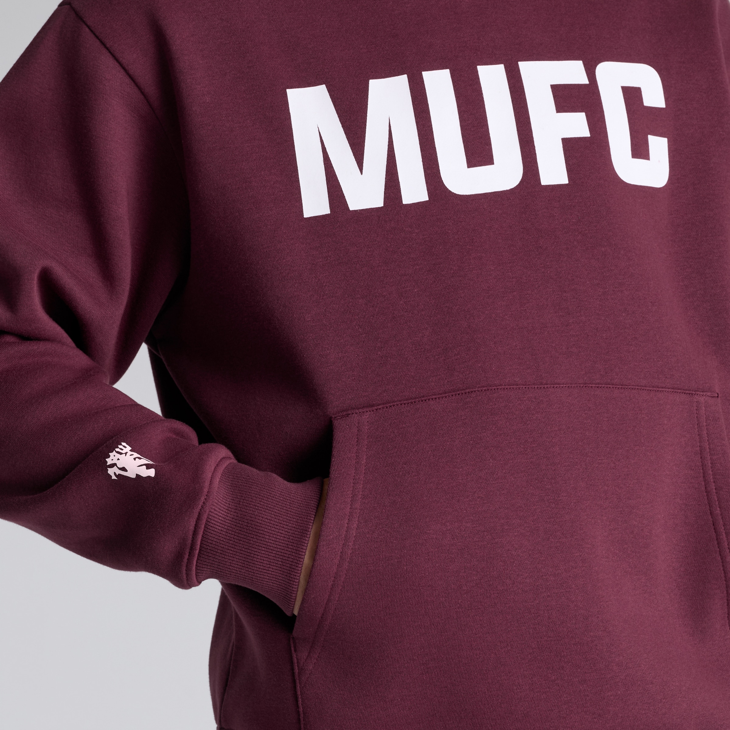 Manchester United MUFC Overhead Hoodie Burgundy Red Detail [4-5]