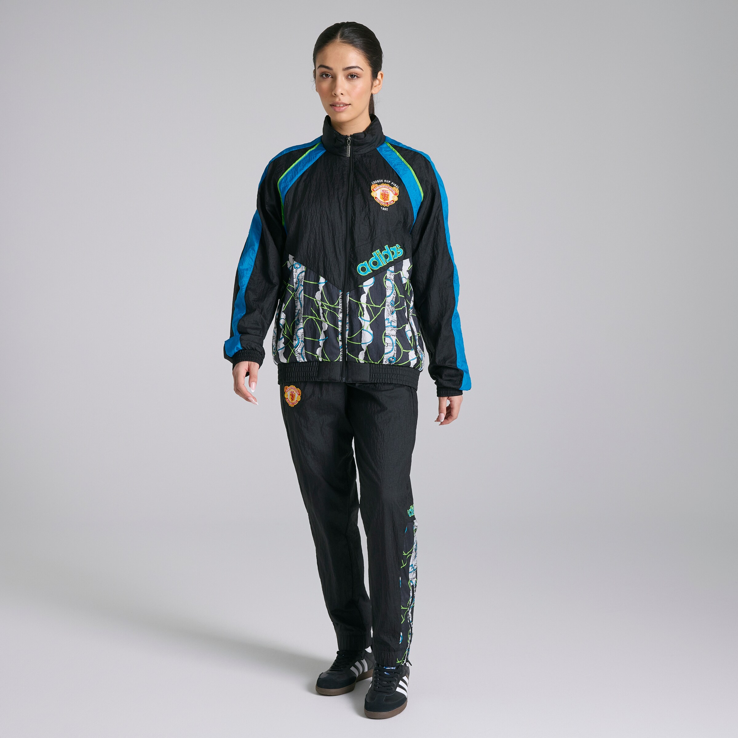 Manchester United x adidas Bringback 90/92 Track Pants Black Black Detail [8-8]