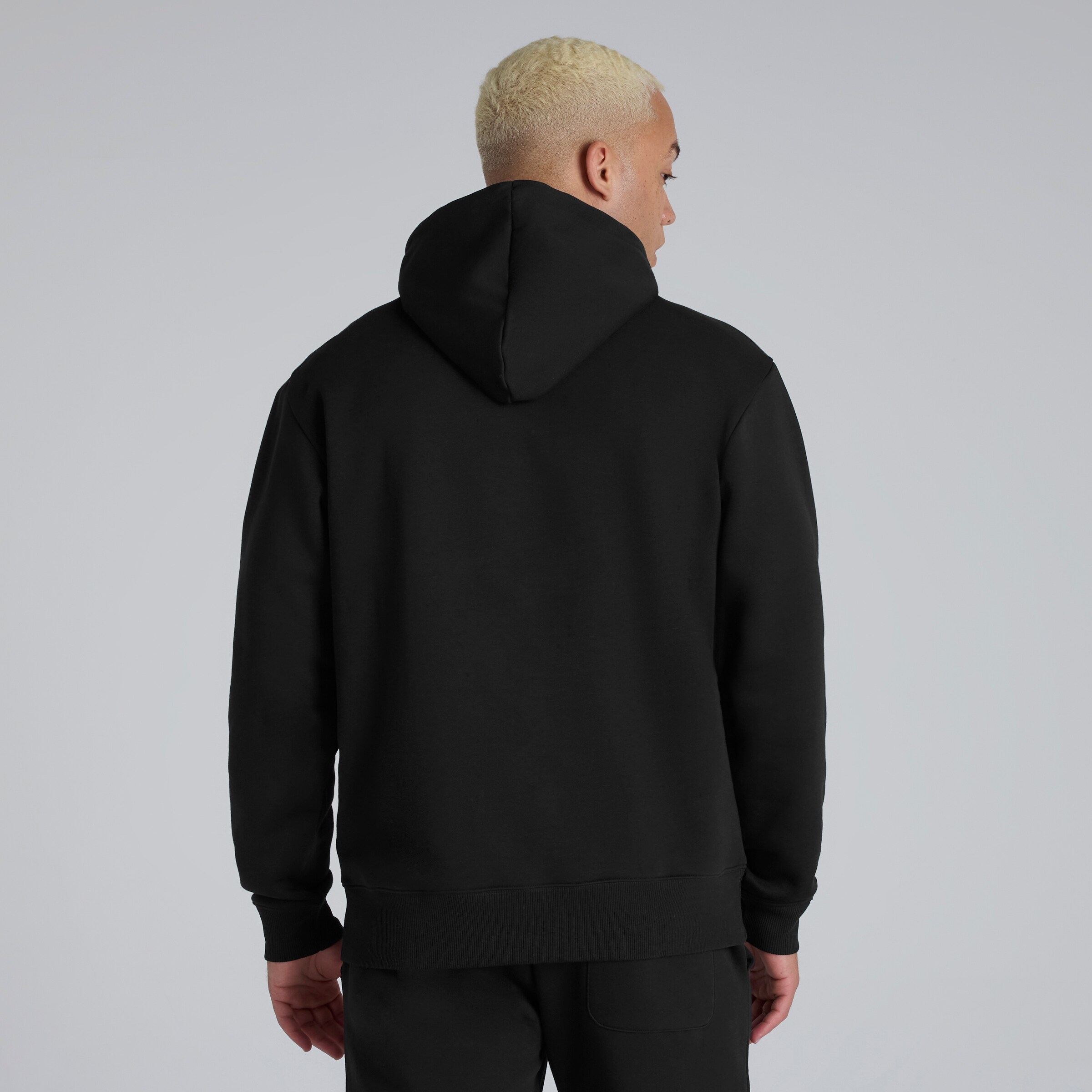 Manchester United x adidas Seasonal Hoodie Black Black Detail [2-6]