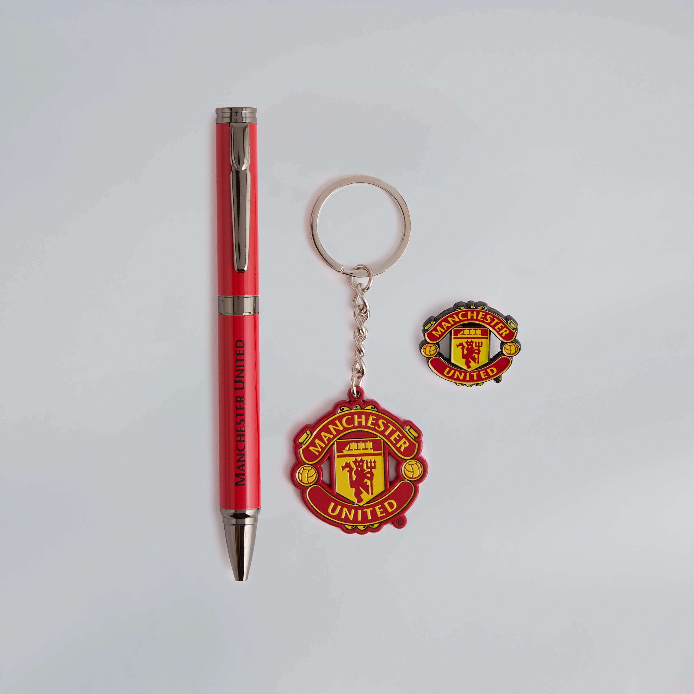 Manchester United Pen, Badge and Keyring Set Red Red Detail [2-4]