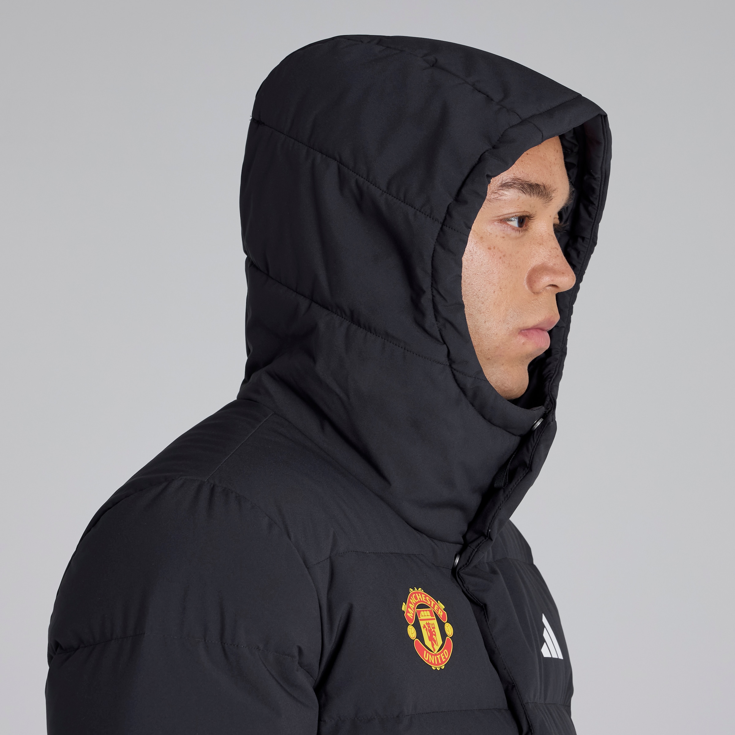 Manchester United x adidas Helionic CLIMAWARM Hooded Down Jacket Black Black Detail [6-6]