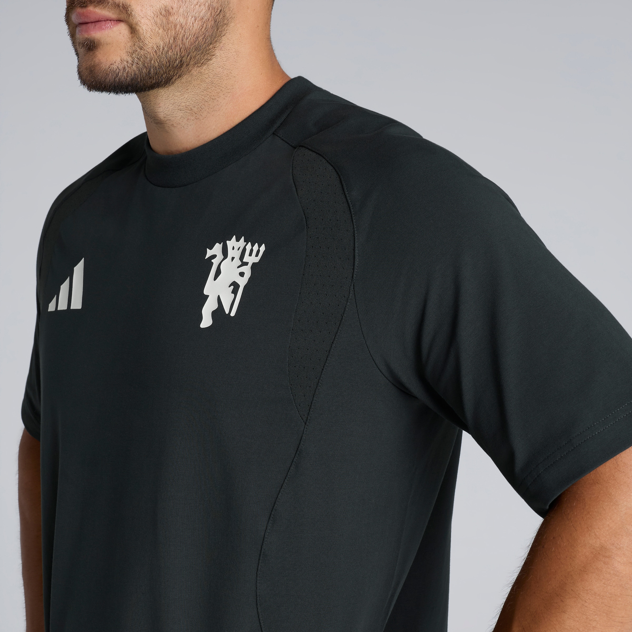 Manchester United Tiro Tech T-Shirt Green Grün Detail [5-5]