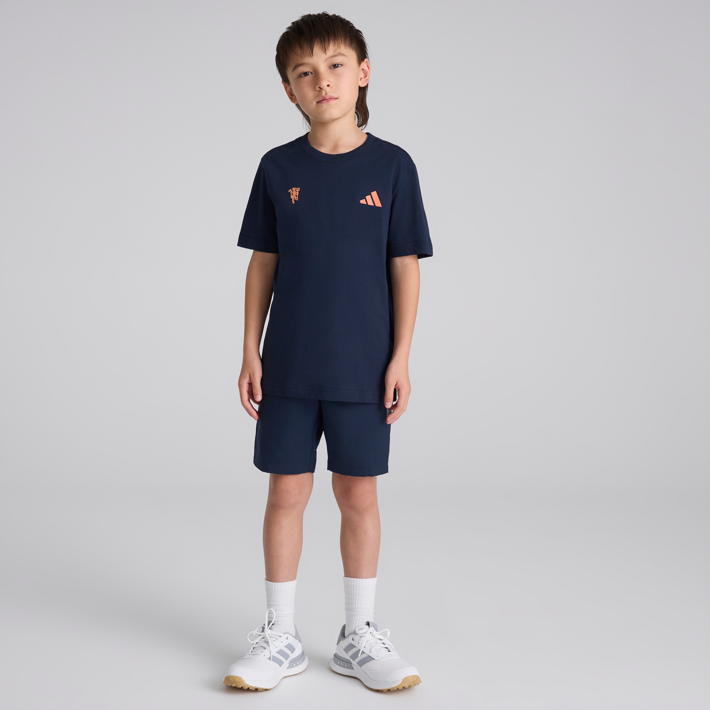 Manchester United x adidas Kids Golf Graphic T-Shirt Navy Navy blue Detail [3-6]