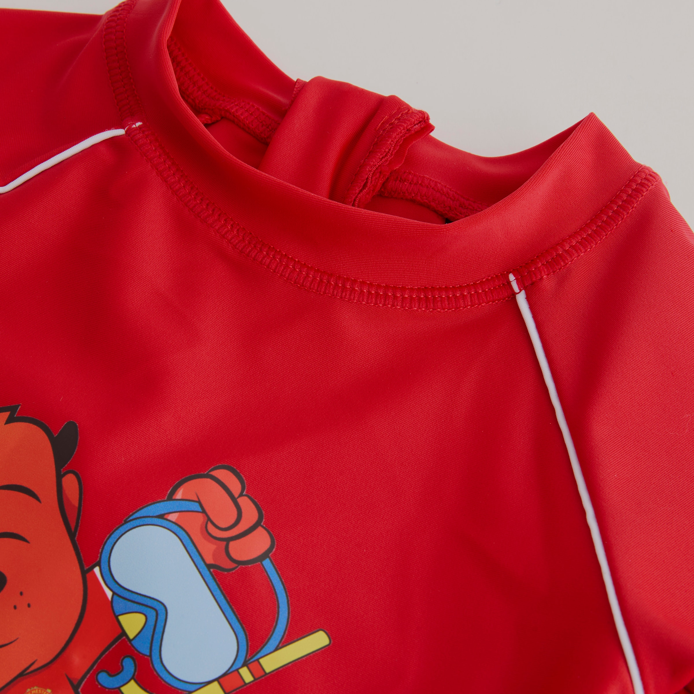 Manchester United Kids Rash Vest & Shorts Swim Set Red Rot Detail [5-5]