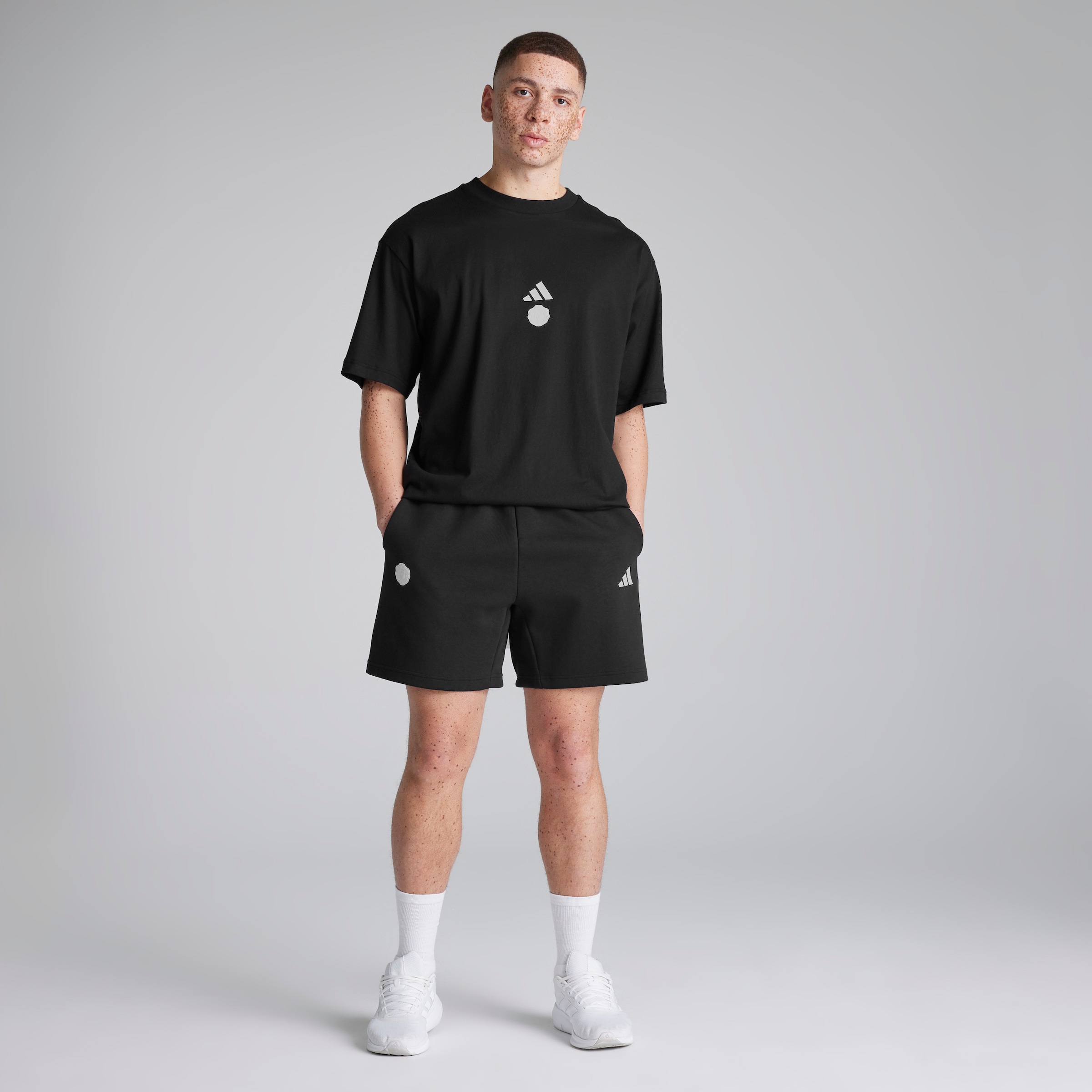 Manchester United x adidas Future Icons Short Black Noir Détail [3-5]