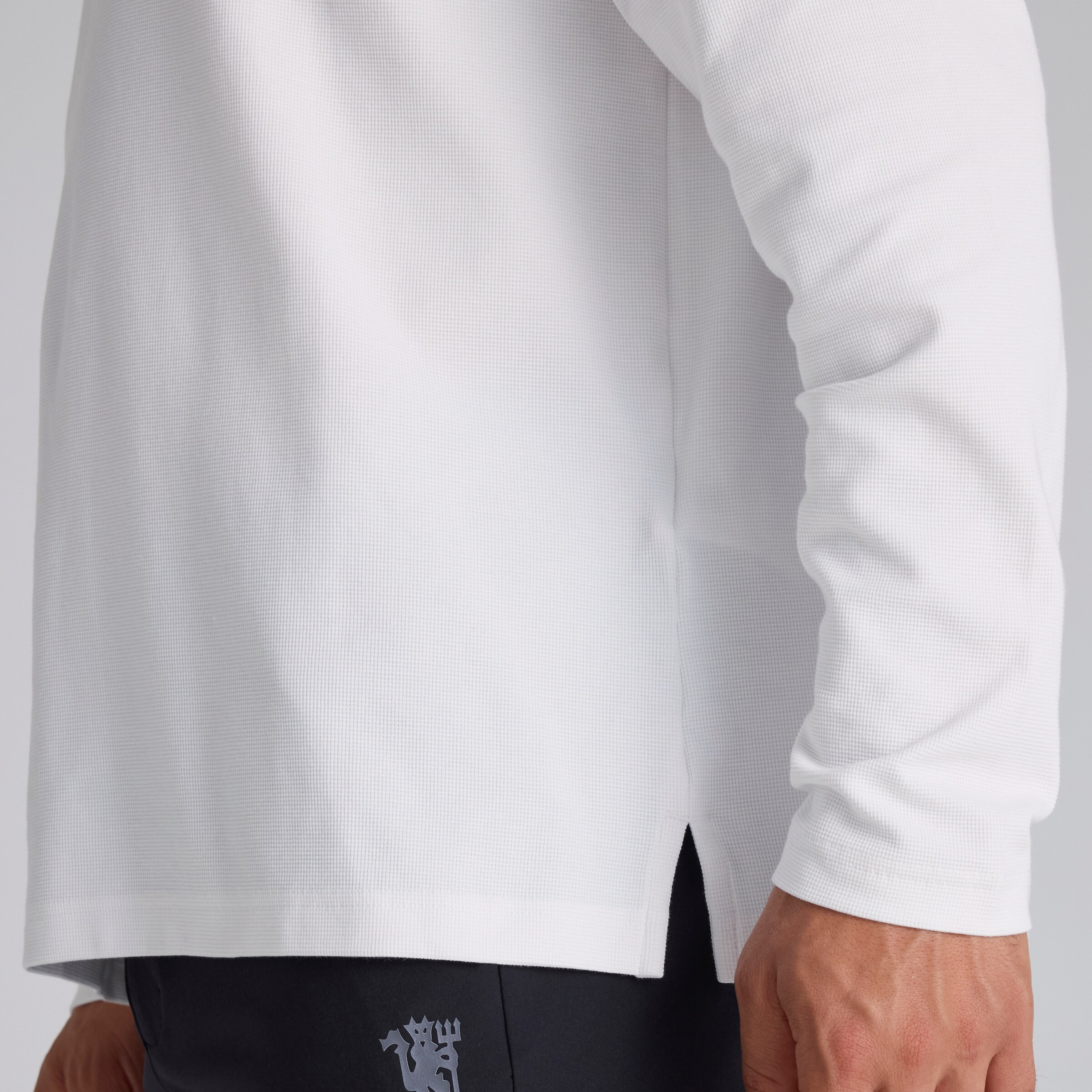 Manchester United x adidas Golf Beyond Long Sleeve Loose Polo Shirt White White Detail [5-5]