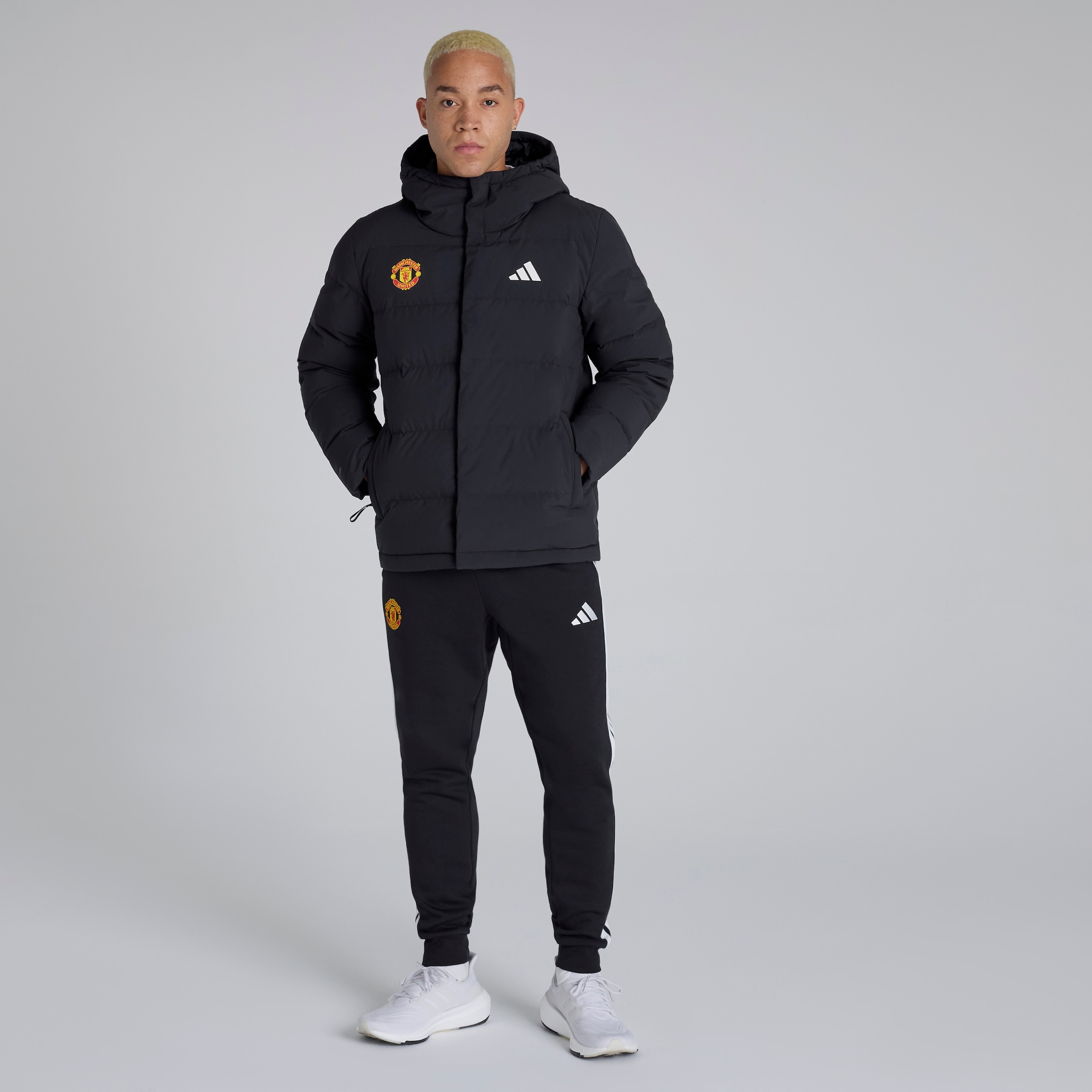 Manchester United x adidas Helionic CLIMAWARM Hooded Down Jacket Black Black Detail [3-6]