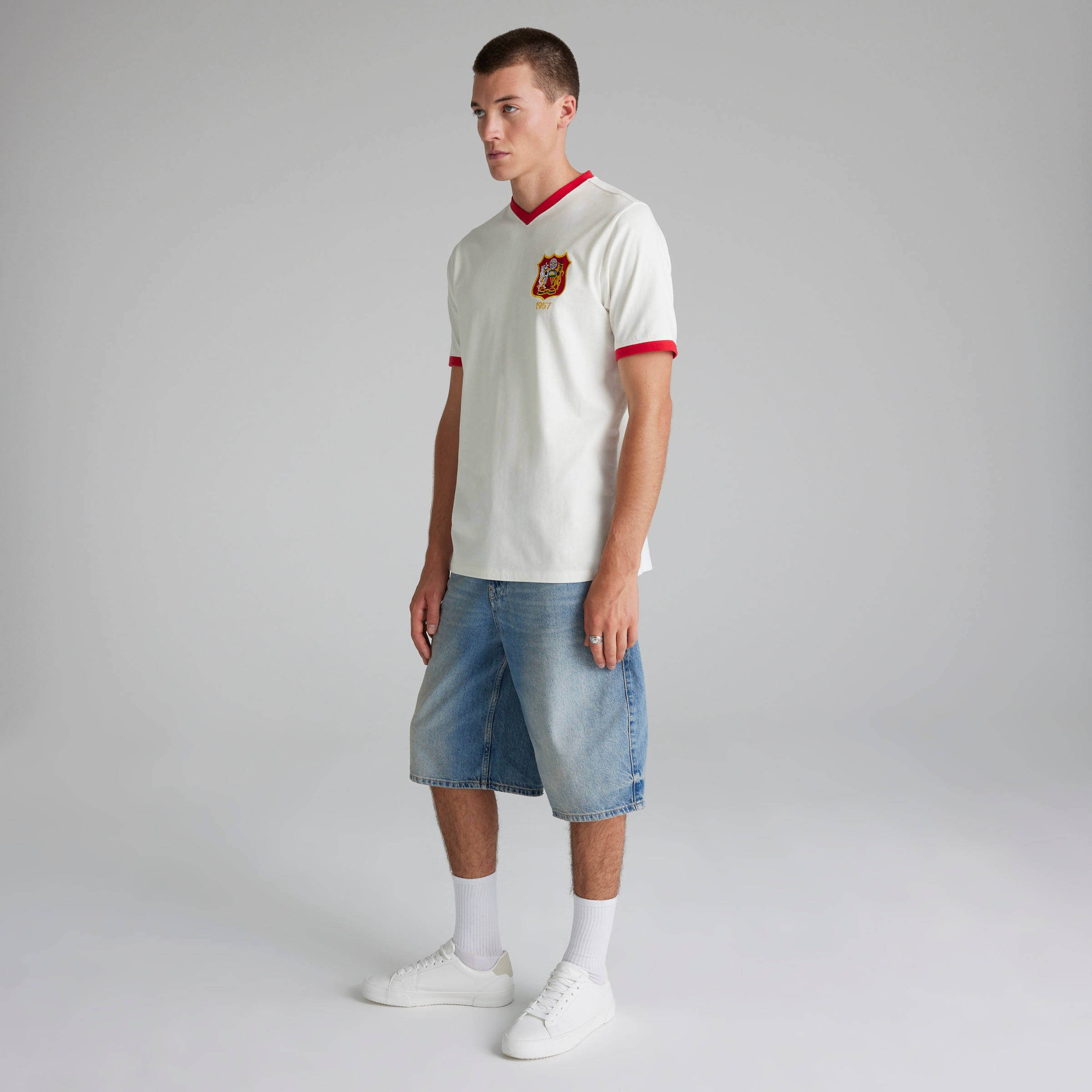 Manchester United 1957 Retro FA Cup Final Shirt White Detail [3-6]