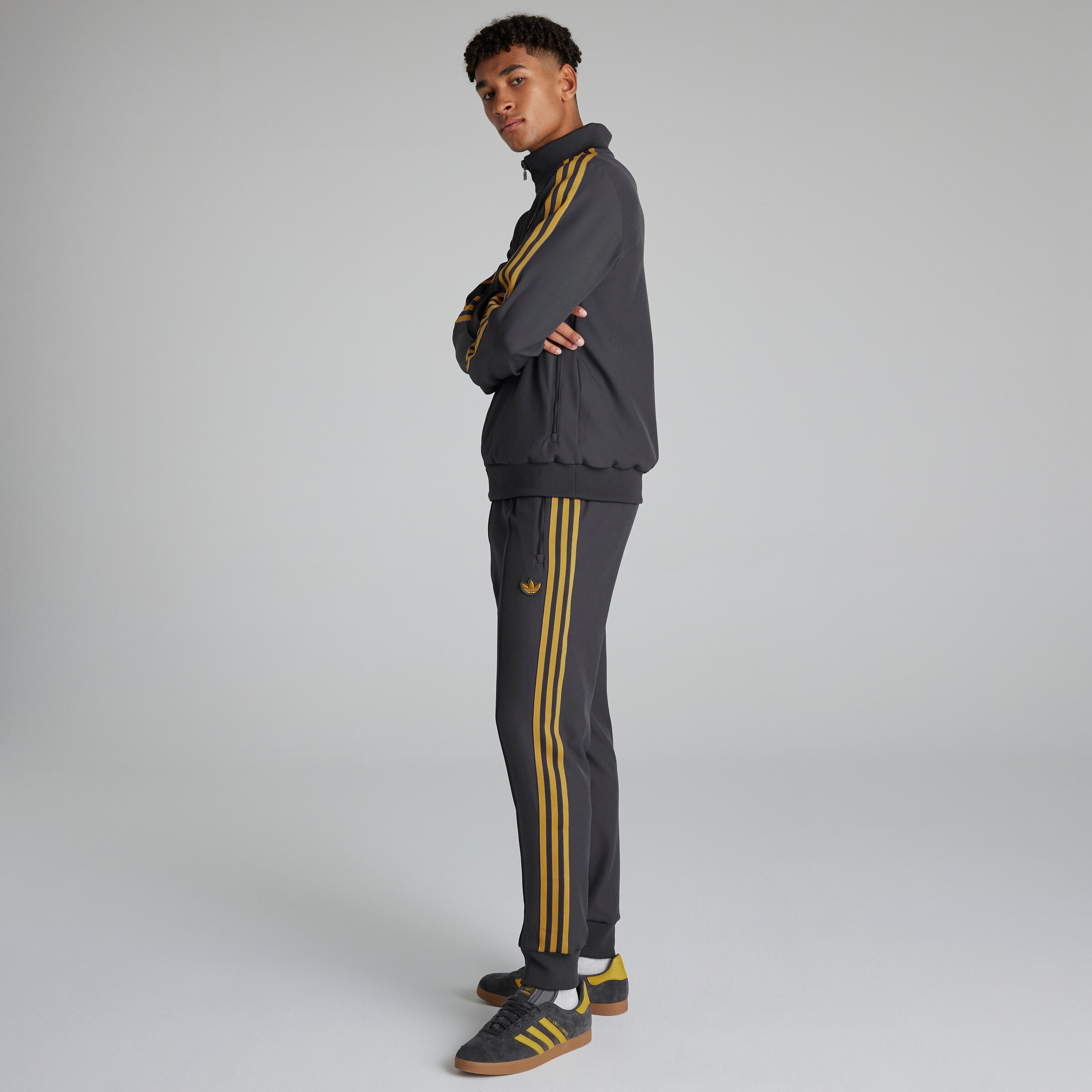 希少品 Adidas MANCHESTER UNITED Track Pant Black adidas Originals Manchester United FC Track Pants - JD
