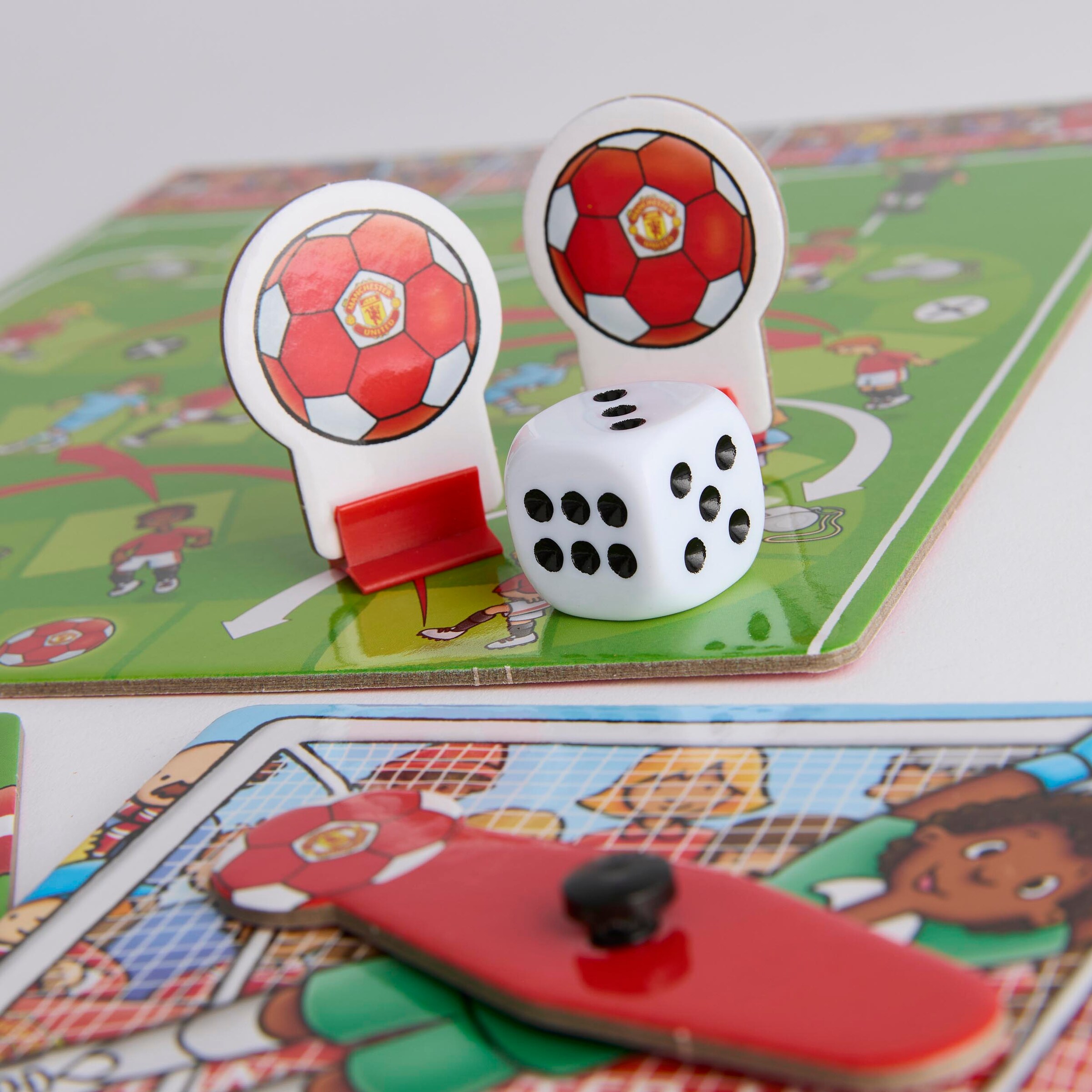 Manchester United Fred the Red Board Game Detail [3-4]
