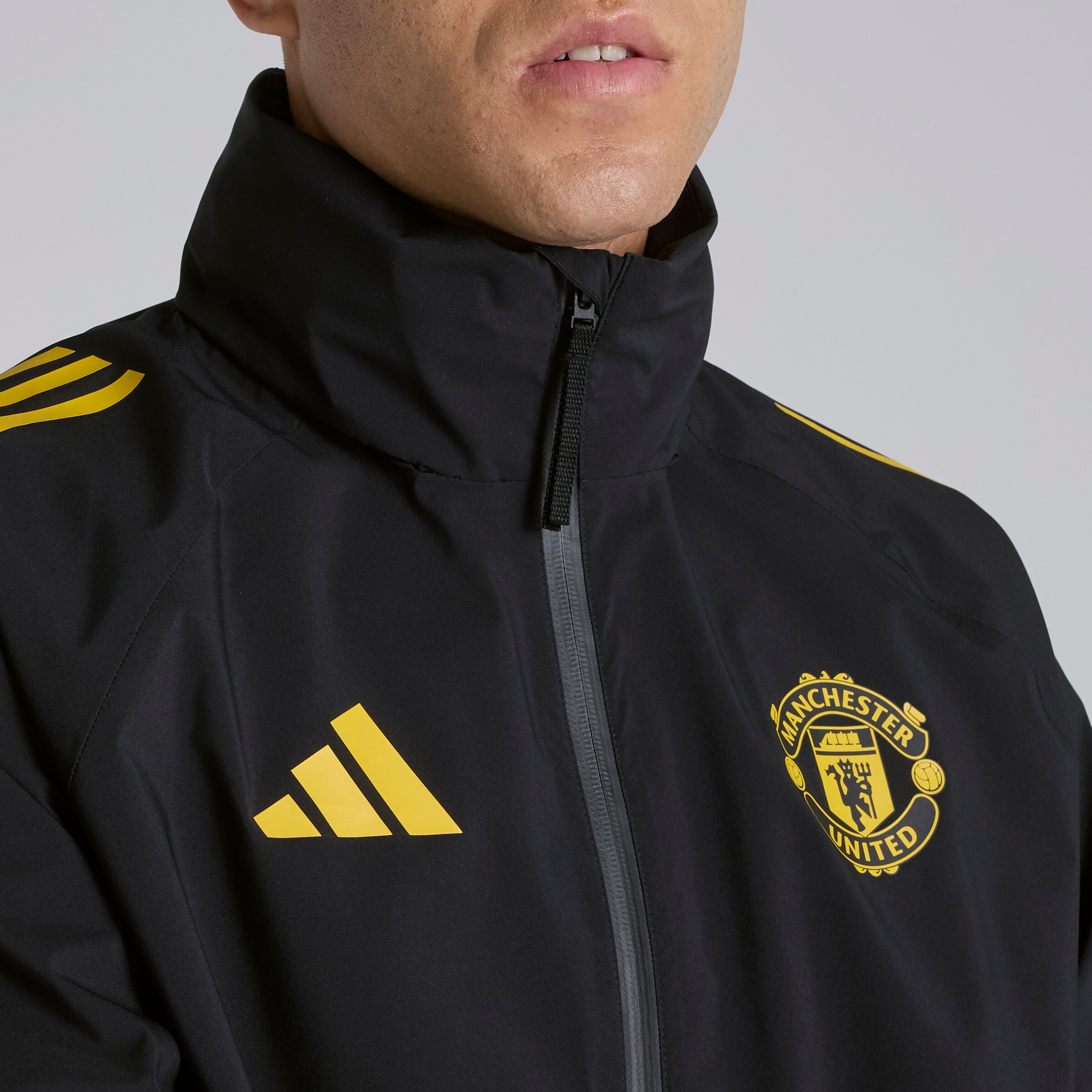 Manchester United Tiro 25 Competition Rain Jacket Black Detail [6-6]